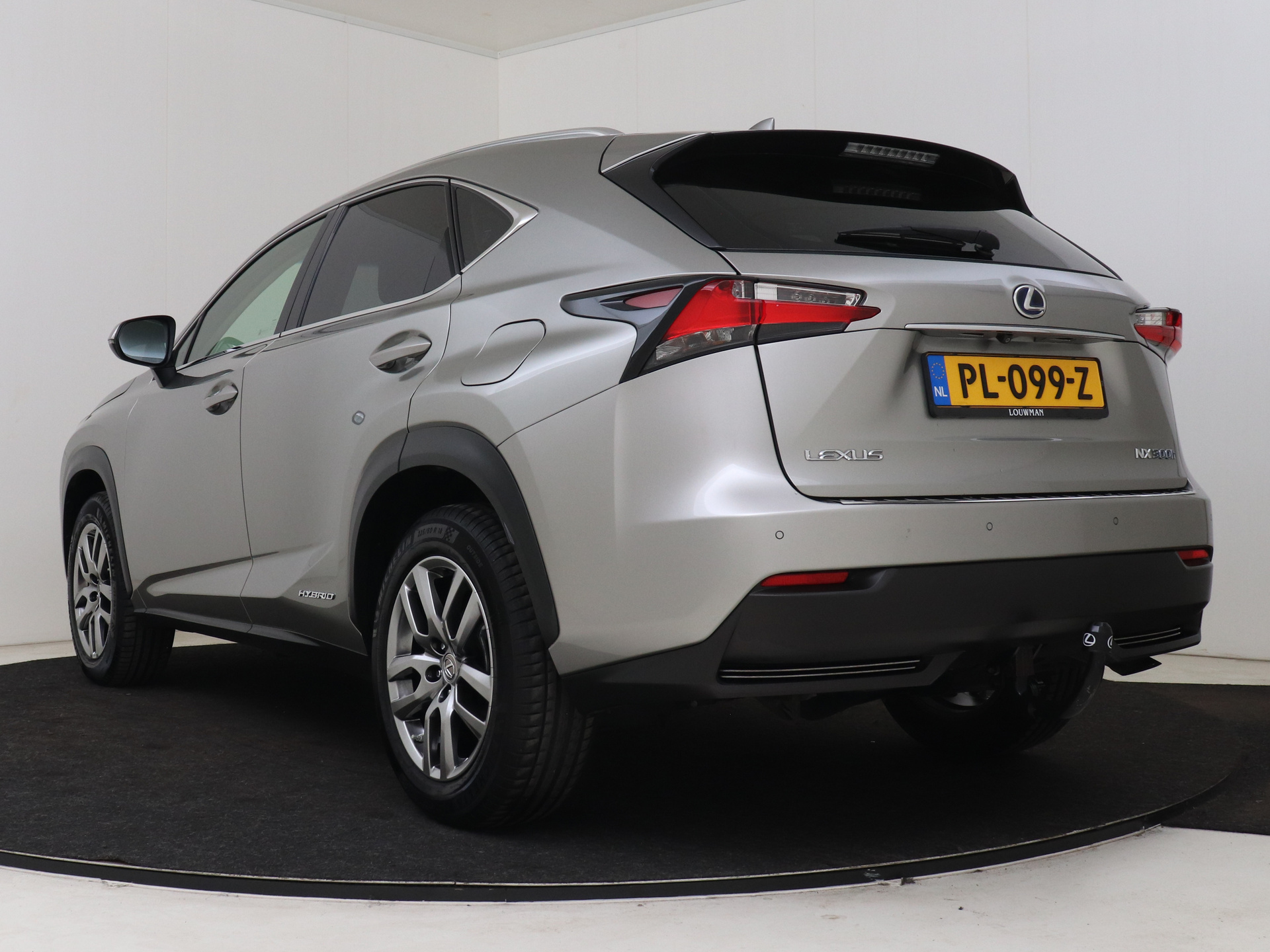 Foto van Lexus Lexus Nx300h