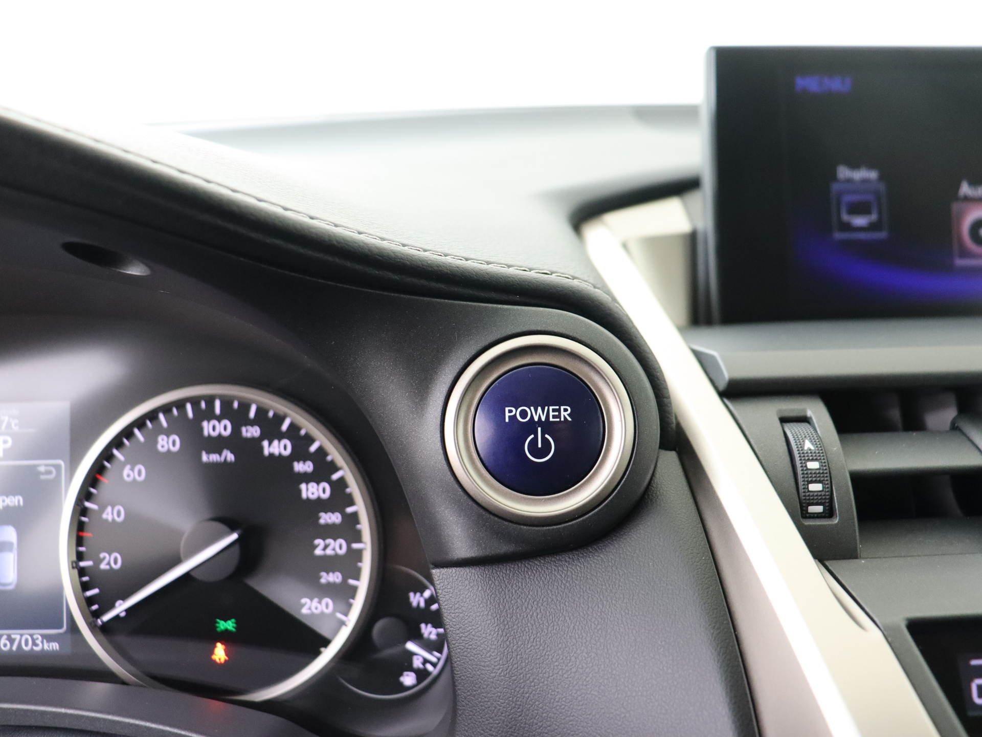 Foto van Lexus Lexus Nx300h