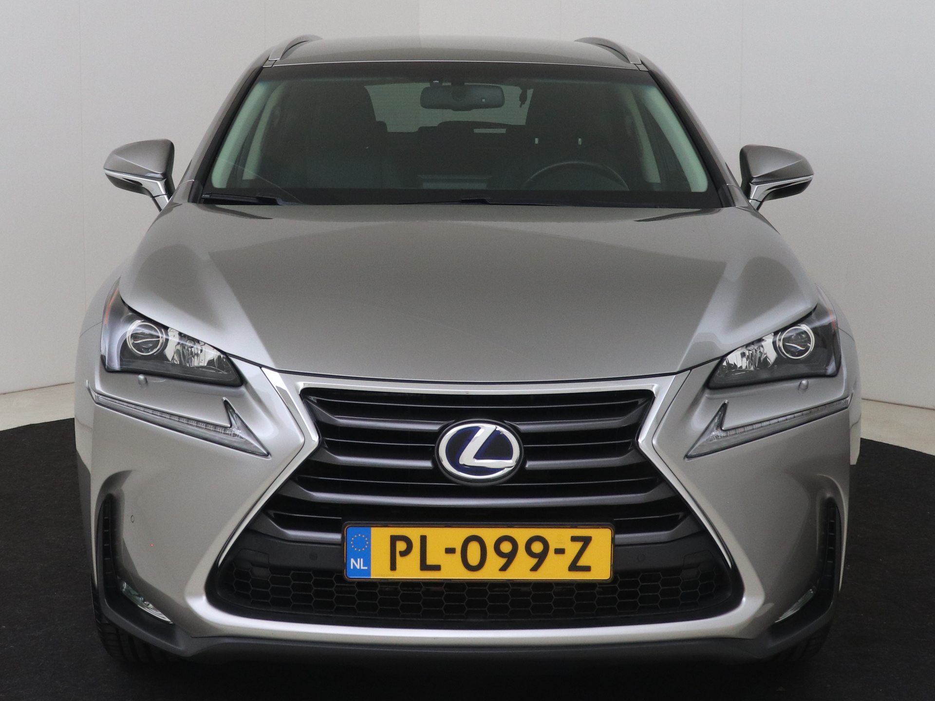 Foto van Lexus Lexus Nx300h