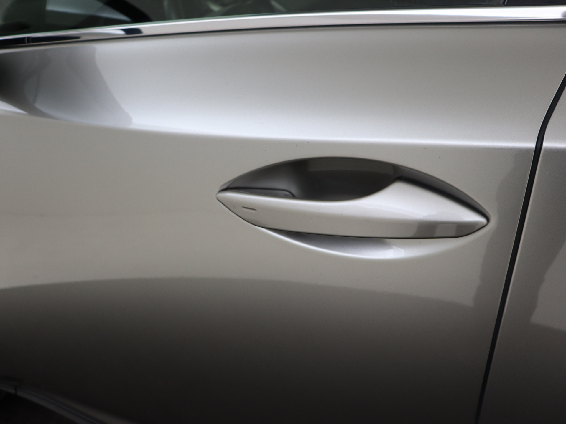 Foto van Lexus Lexus Nx300h