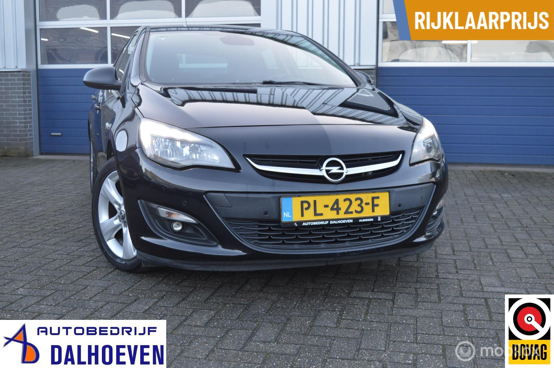 Opel Astra 1.4 Turbo Sport + 2015 - voorkant