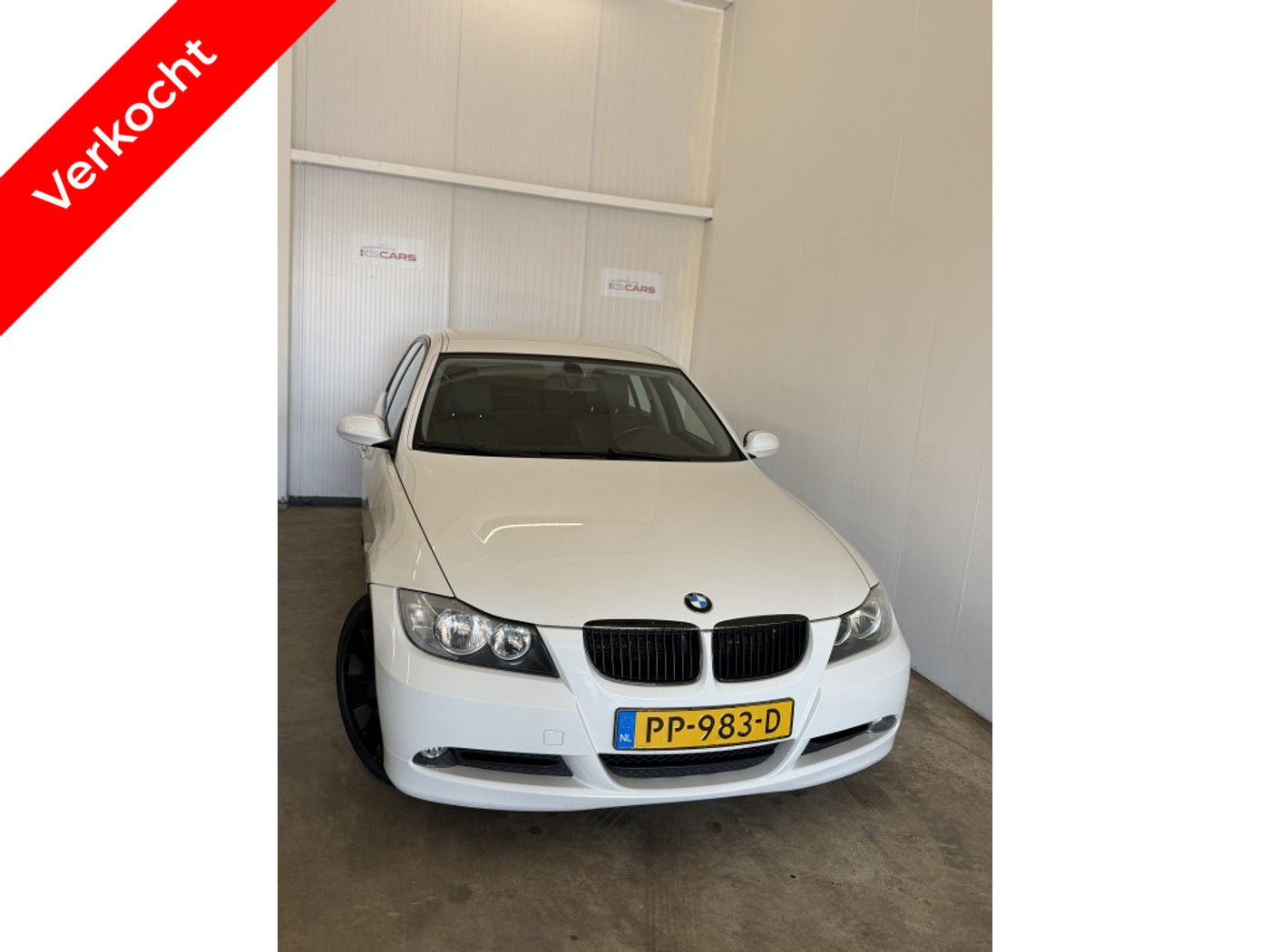 BMW 3er Reihe 318i Executive 2006 - voorkant
