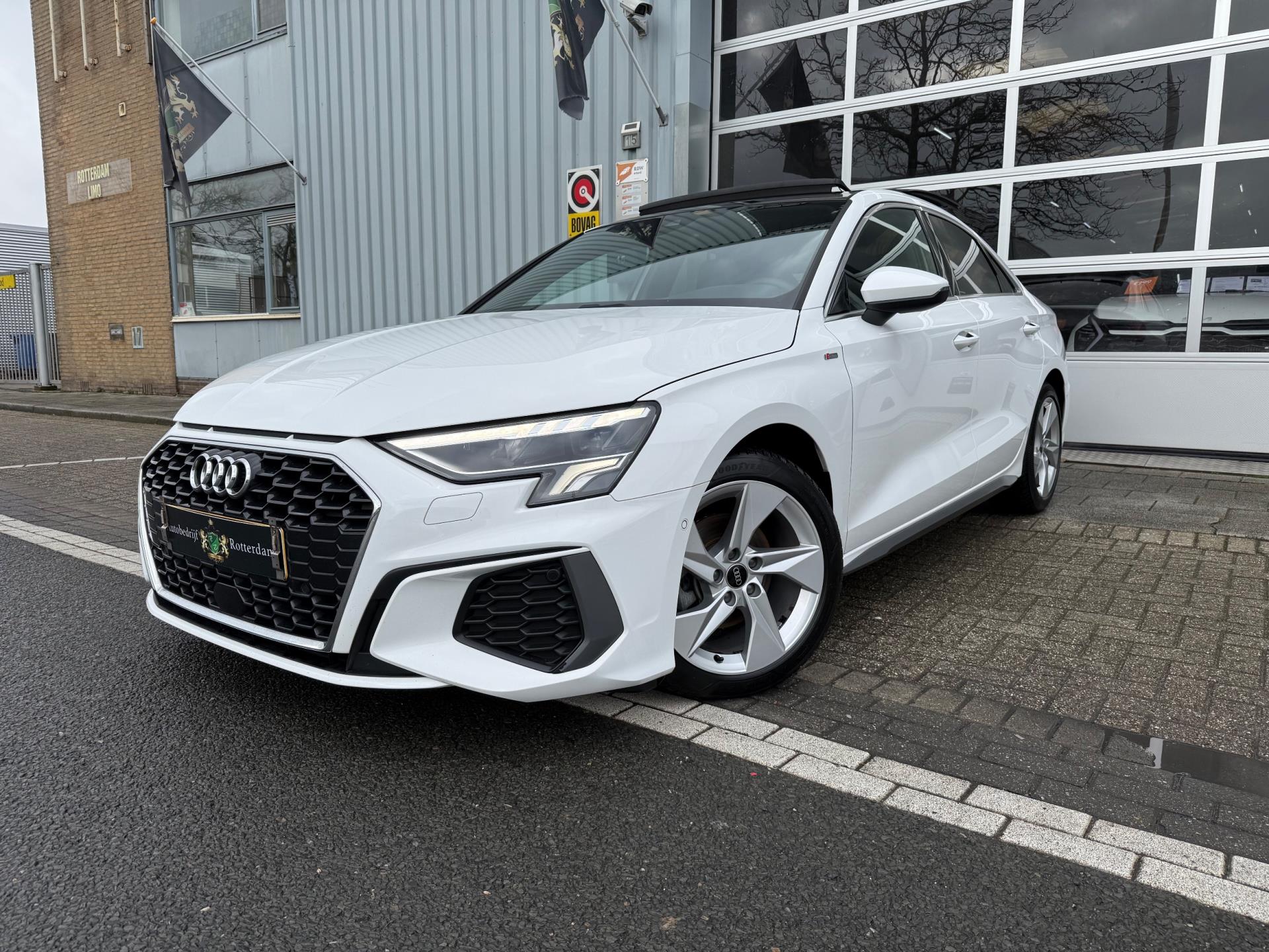 Foto van Audi A3 Limousine