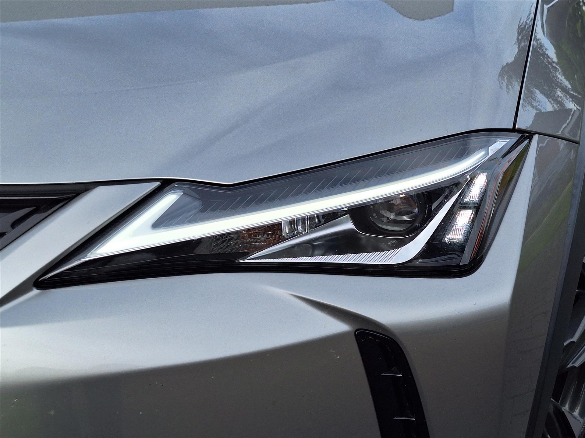 Foto van Lexus Ux