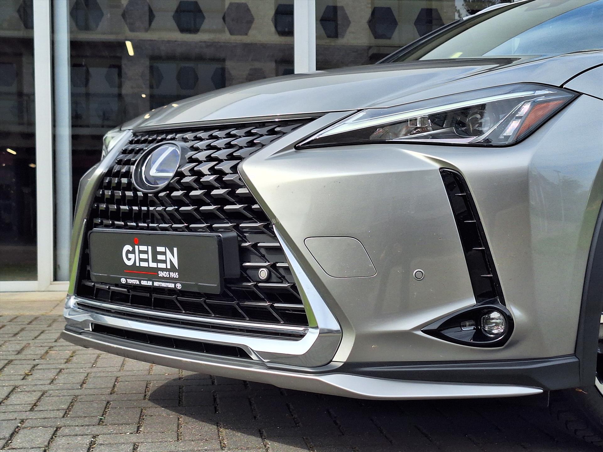Foto van Lexus Ux