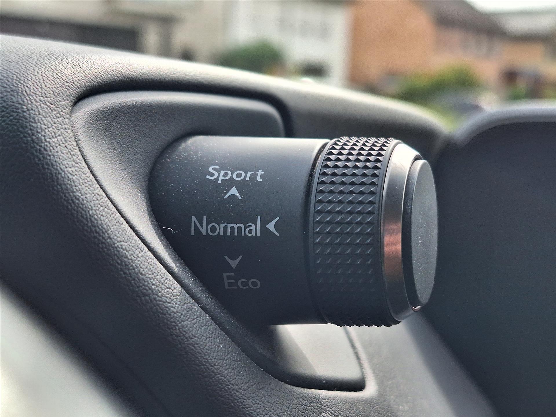 Foto van Lexus Ux
