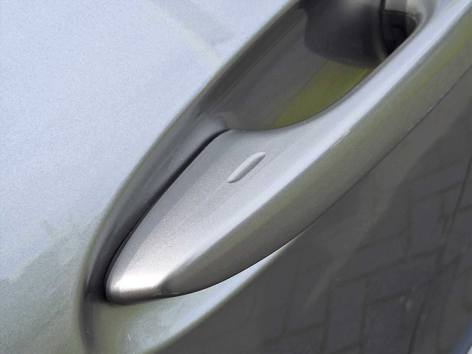 Foto van Lexus Ux