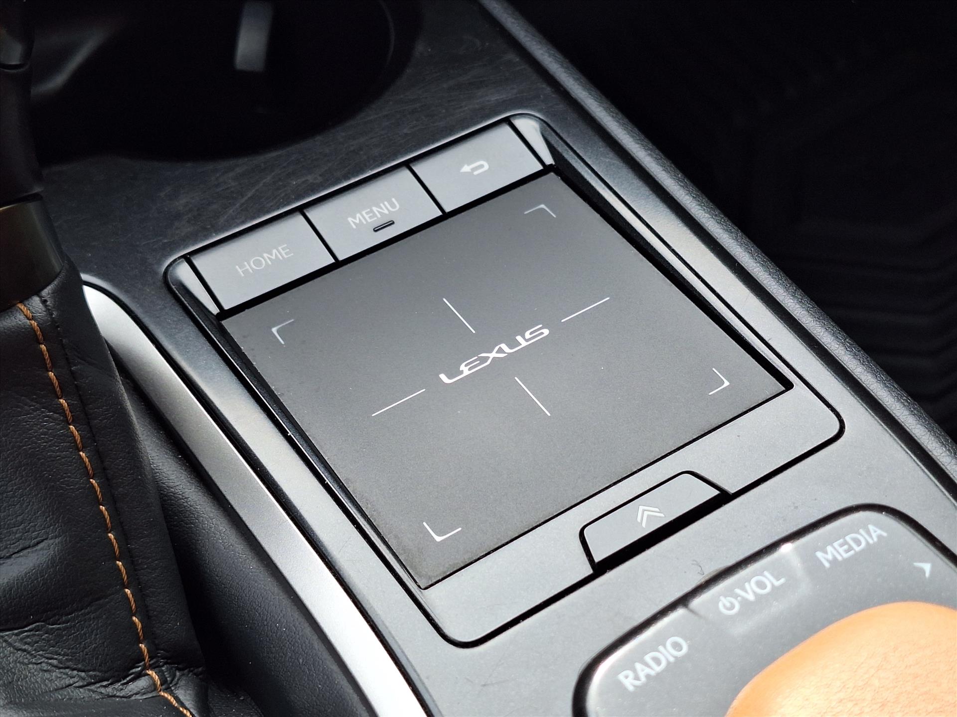 Foto van Lexus Ux
