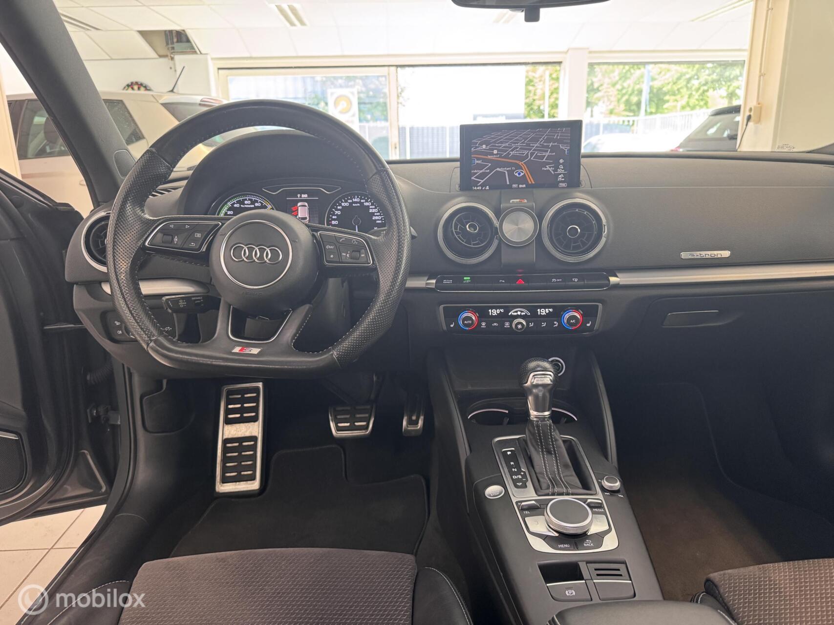 Foto van Audi A3 Sportback E-tron