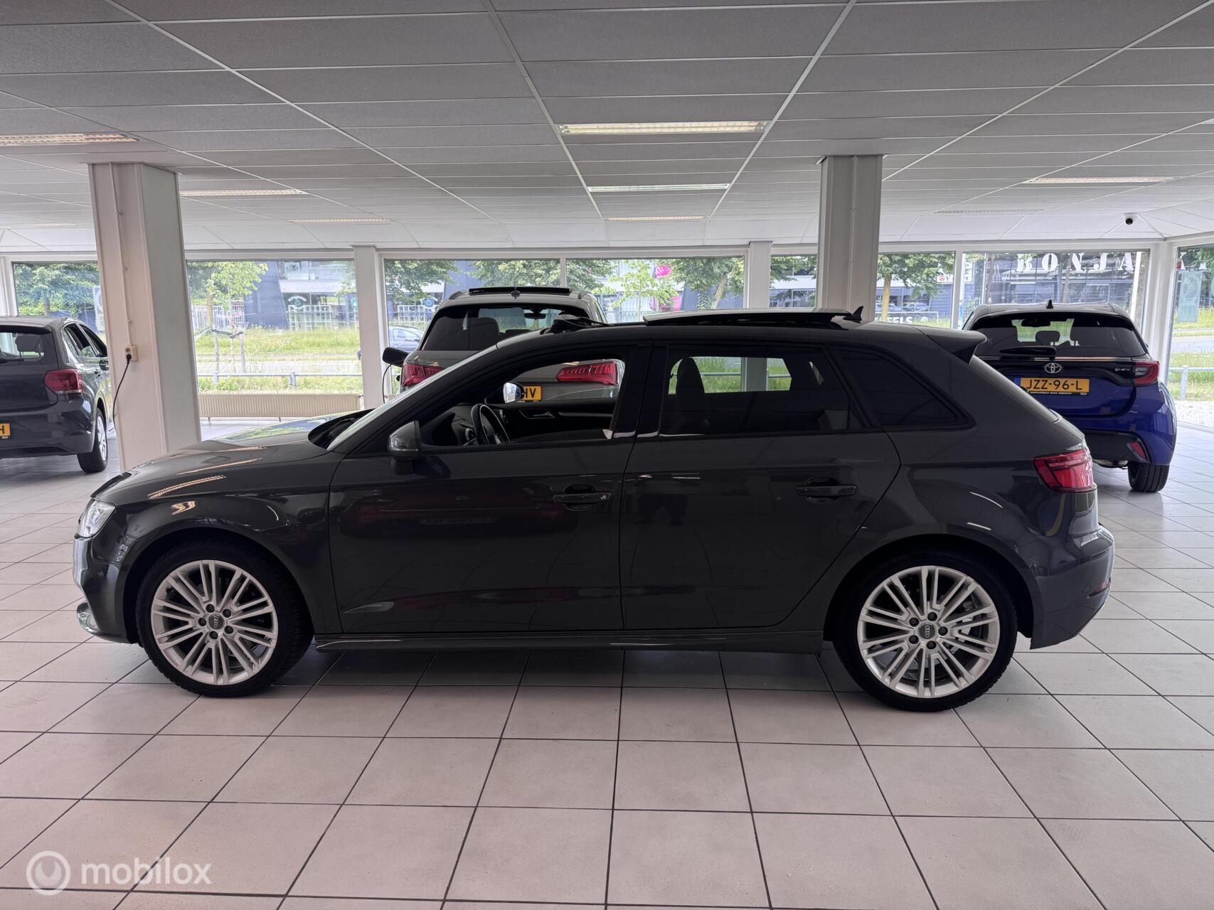 Foto van Audi A3 Sportback E-tron
