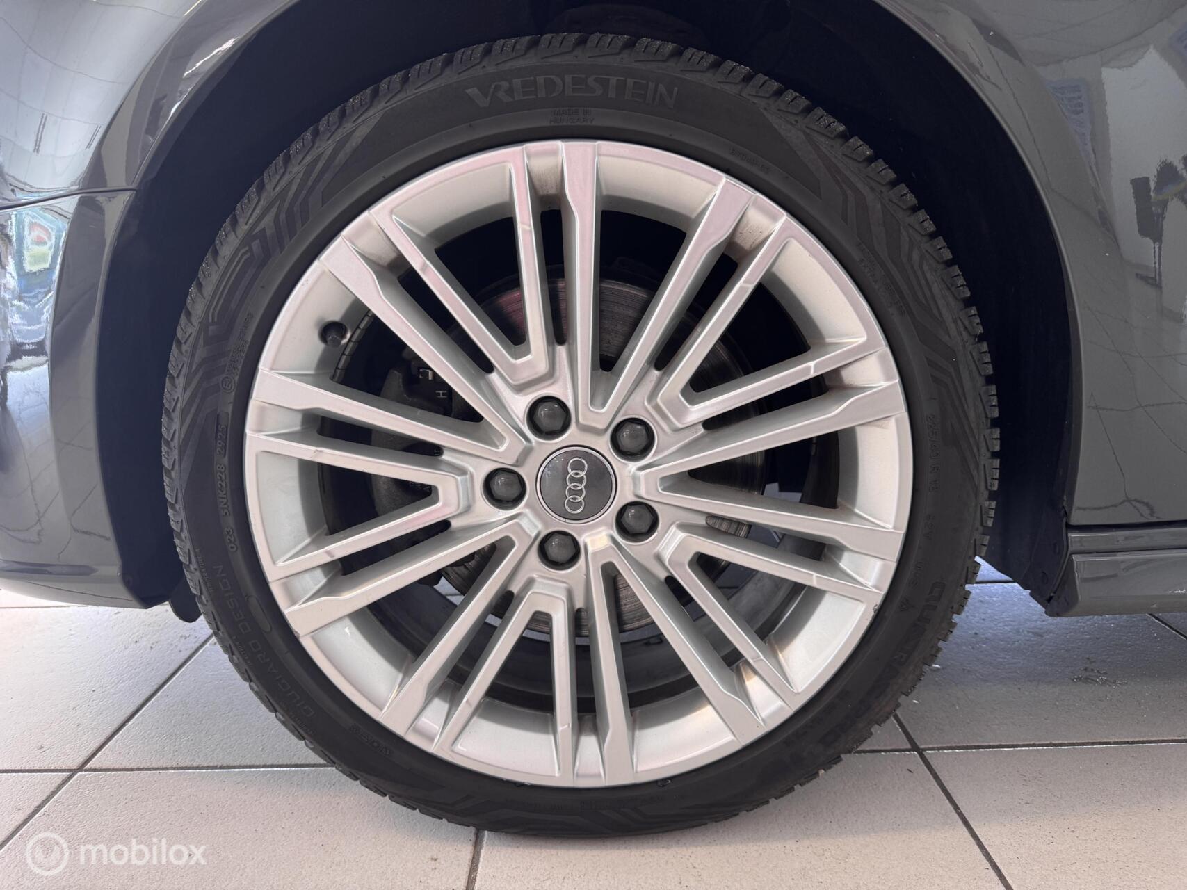Foto van Audi A3 Sportback E-tron