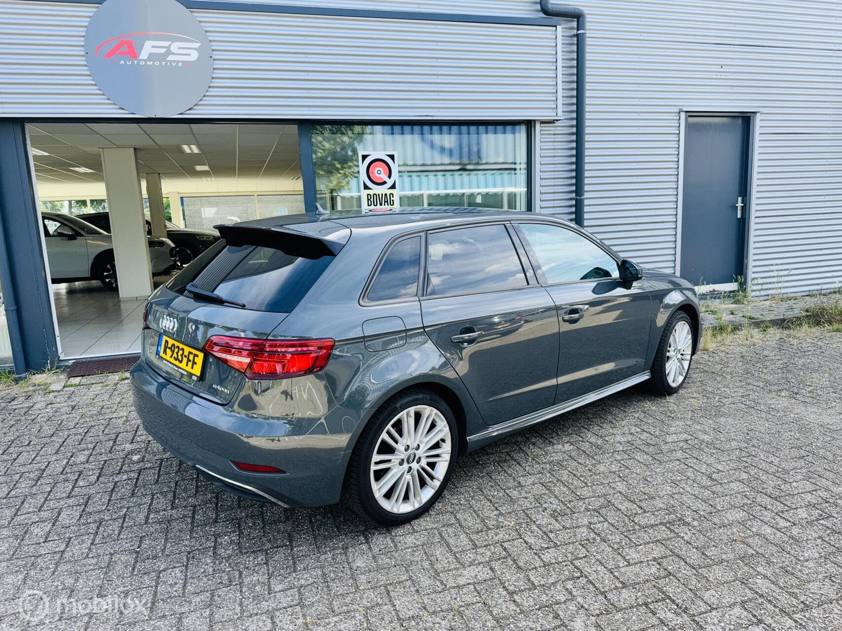 Foto van Audi A3 Sportback E-tron