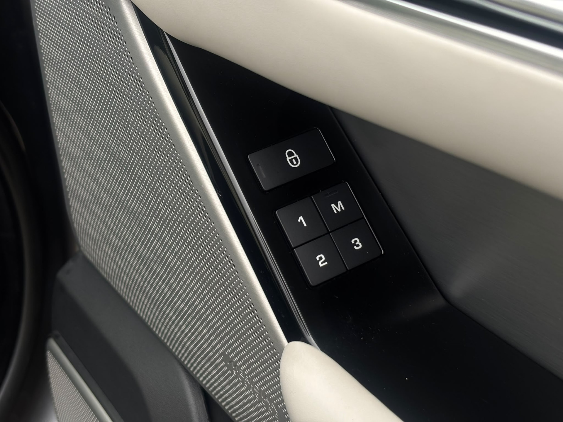 Foto van Land Rover Range Rover Velar
