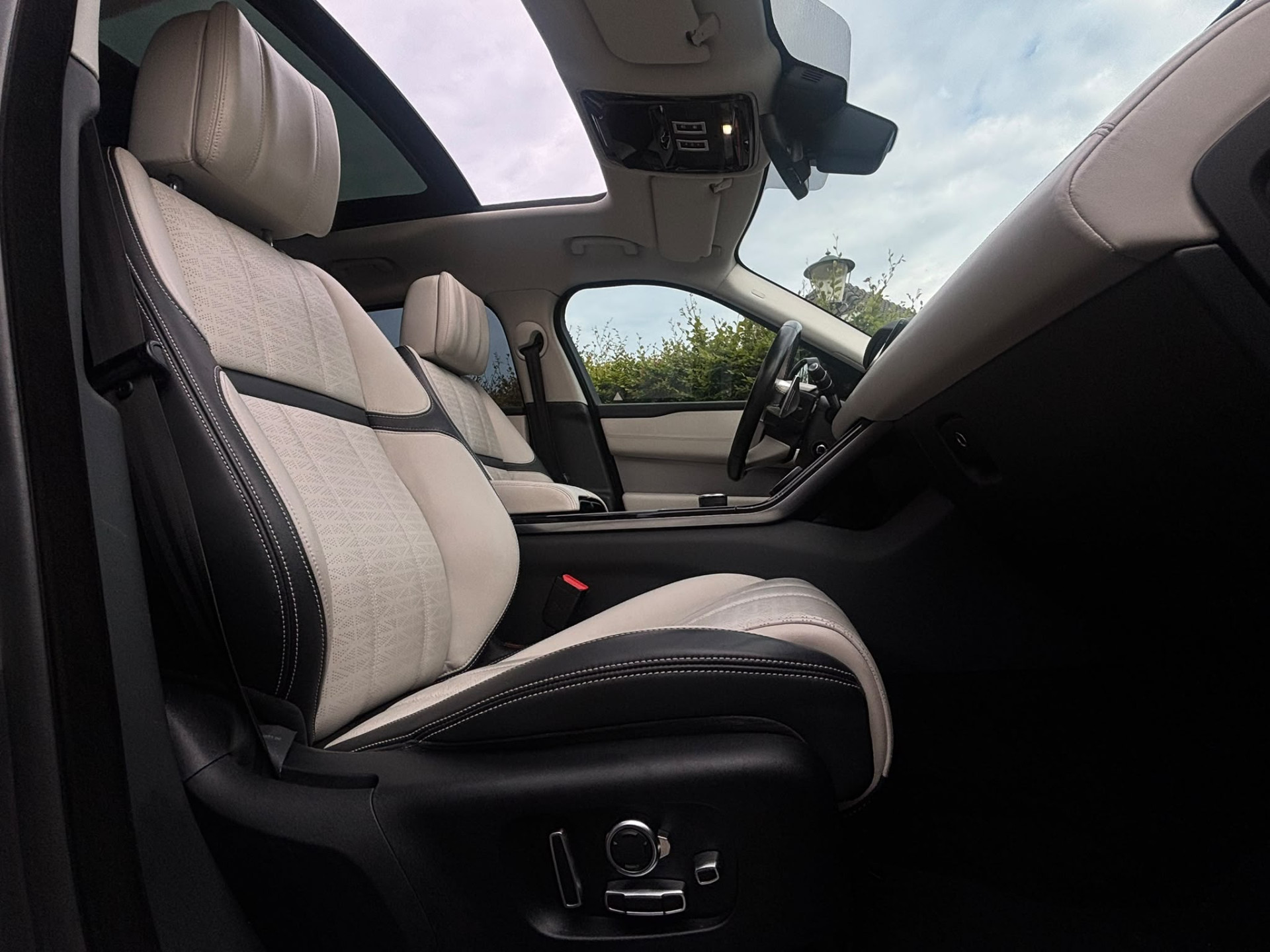 Foto van Land Rover Range Rover Velar