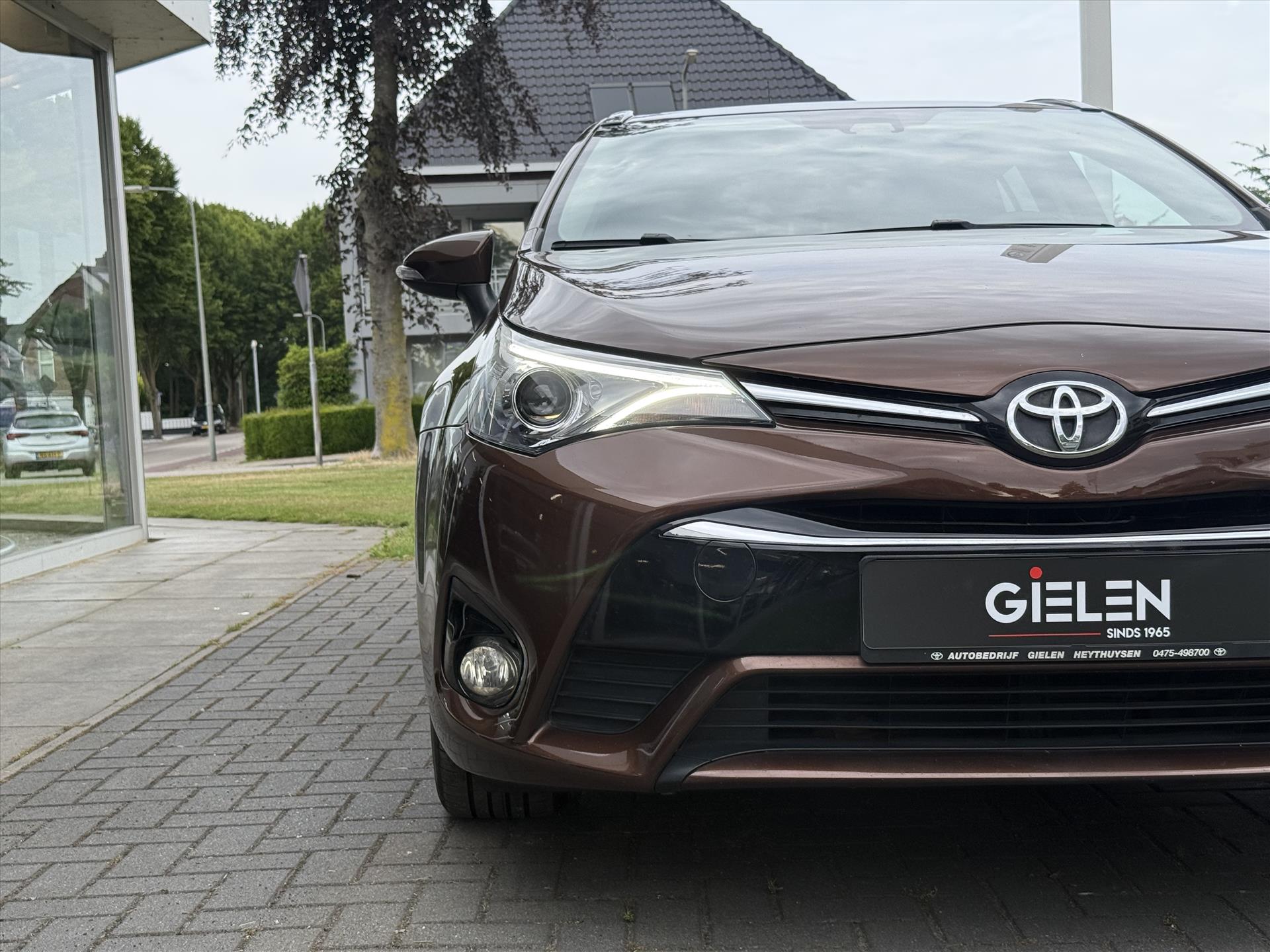 Foto van Toyota Toyota Avensis