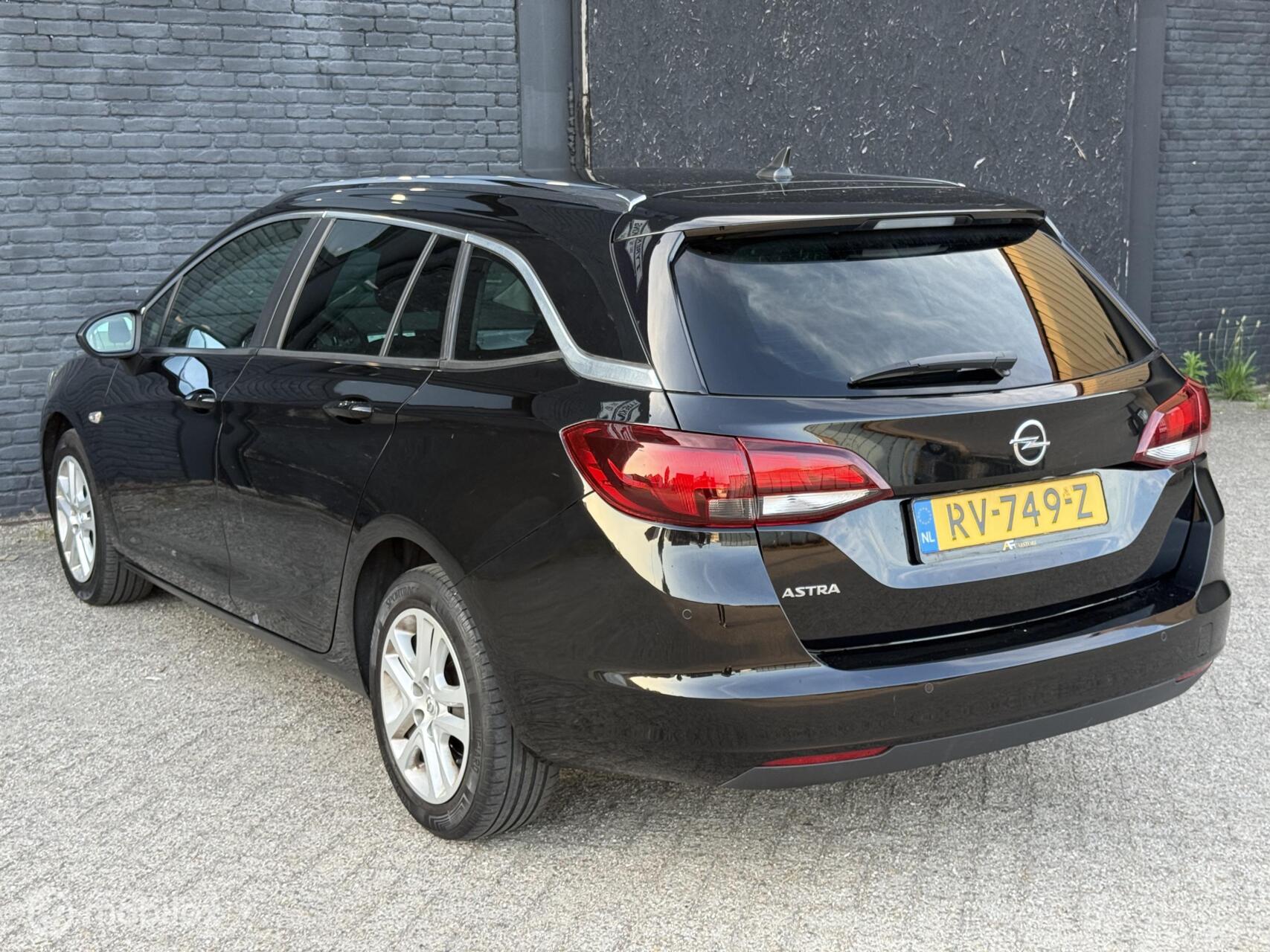 Foto van Opel Astra Sports Tourer