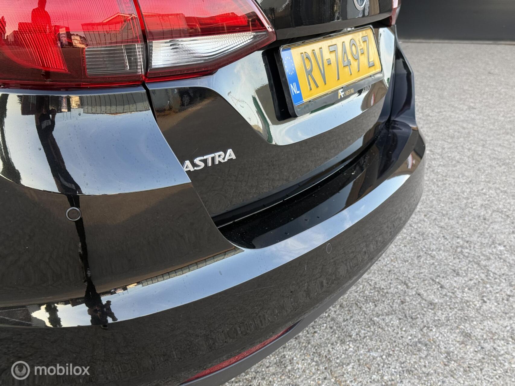 Foto van Opel Astra Sports Tourer