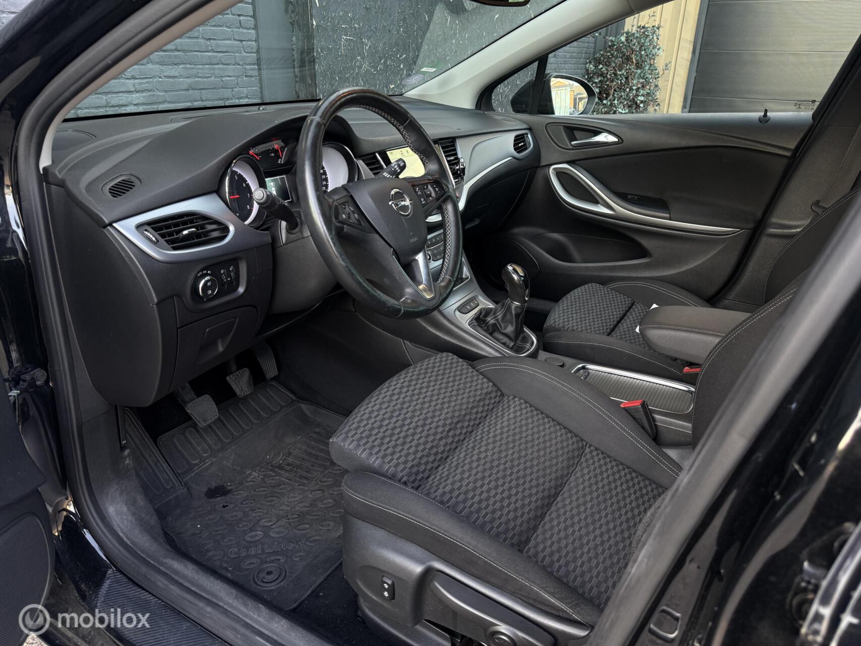 Foto van Opel Astra Sports Tourer