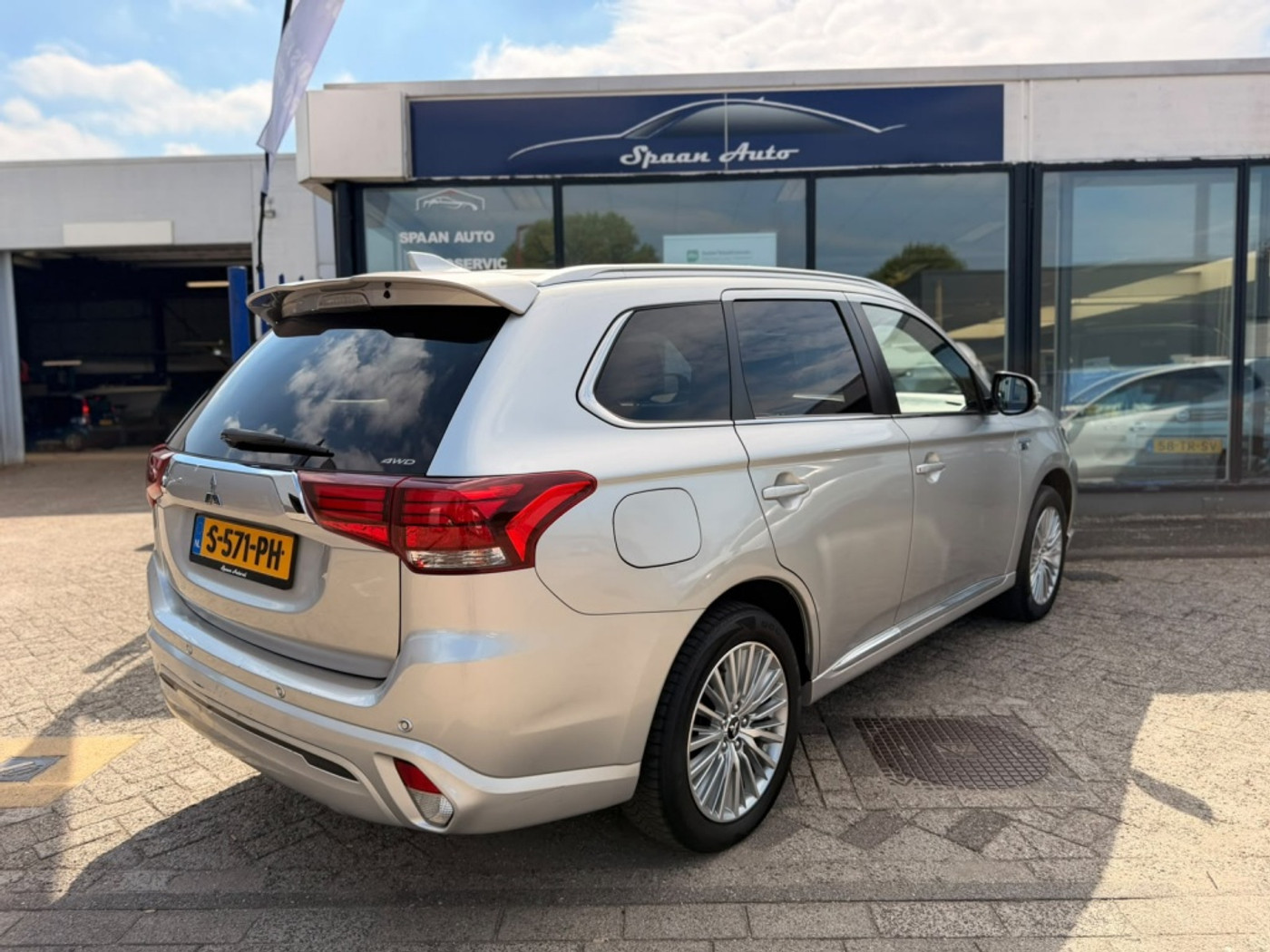 Foto van Mitsubishi Mitsubishi Outlander