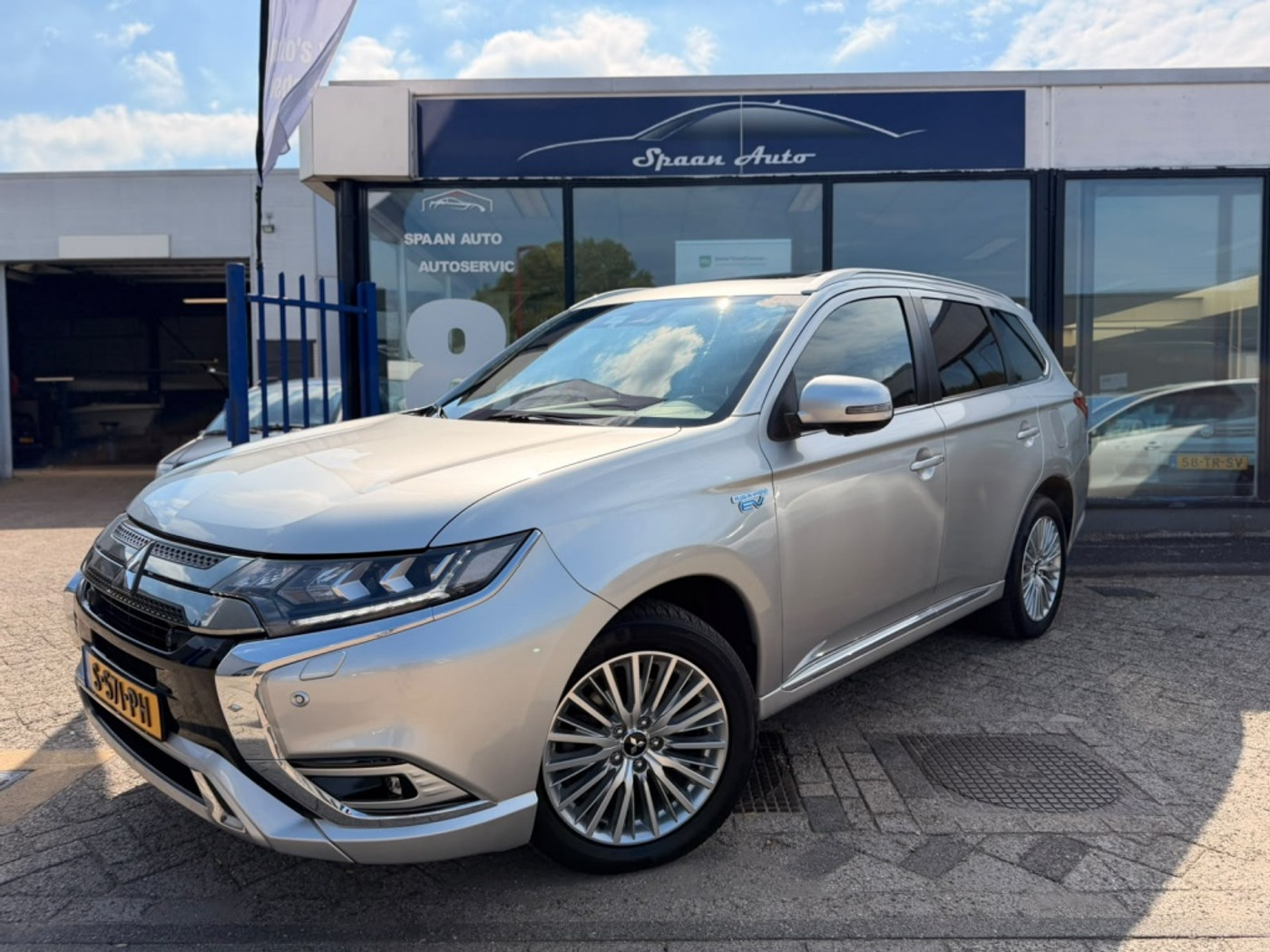 Foto van Mitsubishi Mitsubishi Outlander