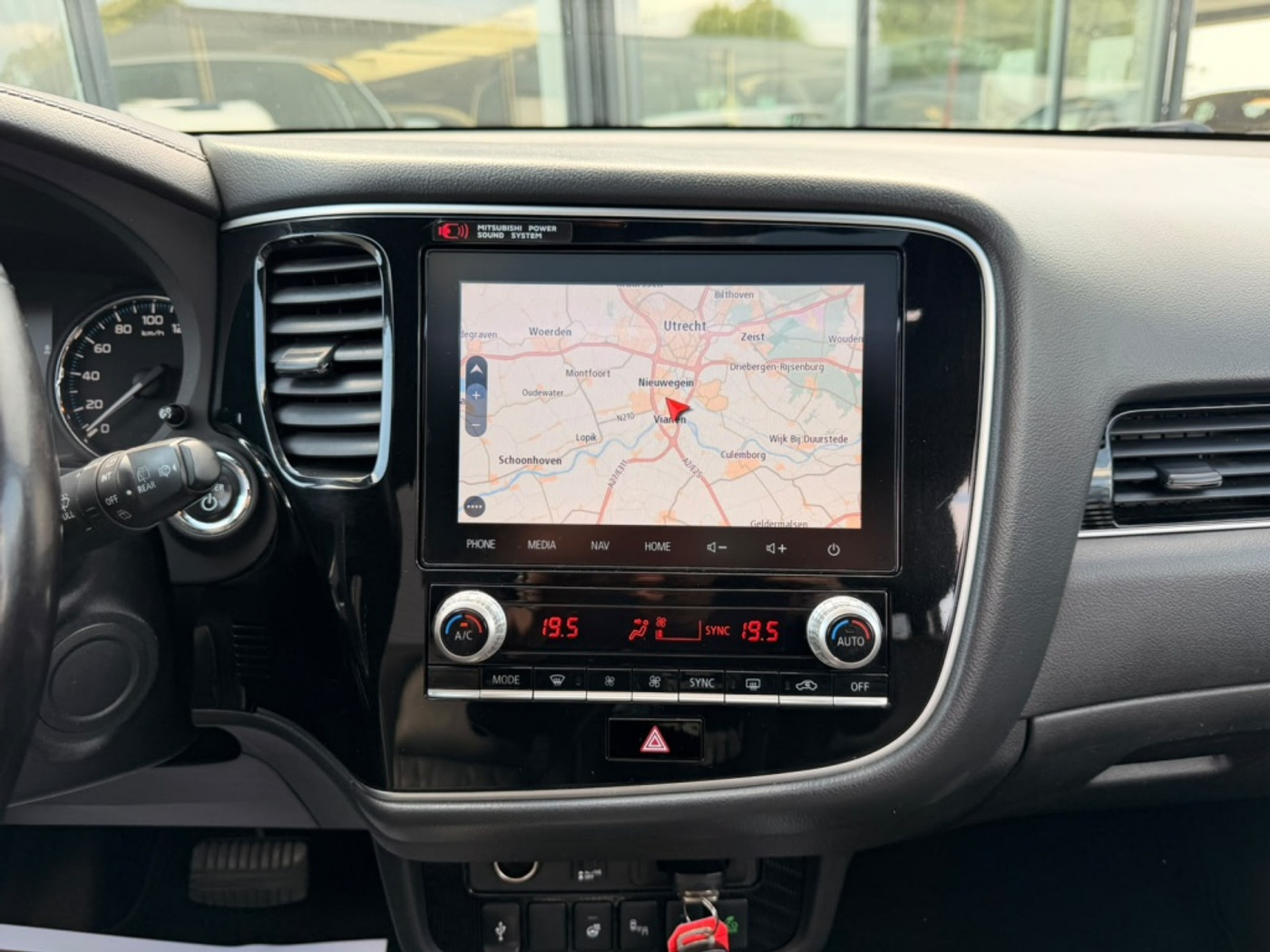 Foto van Mitsubishi Mitsubishi Outlander