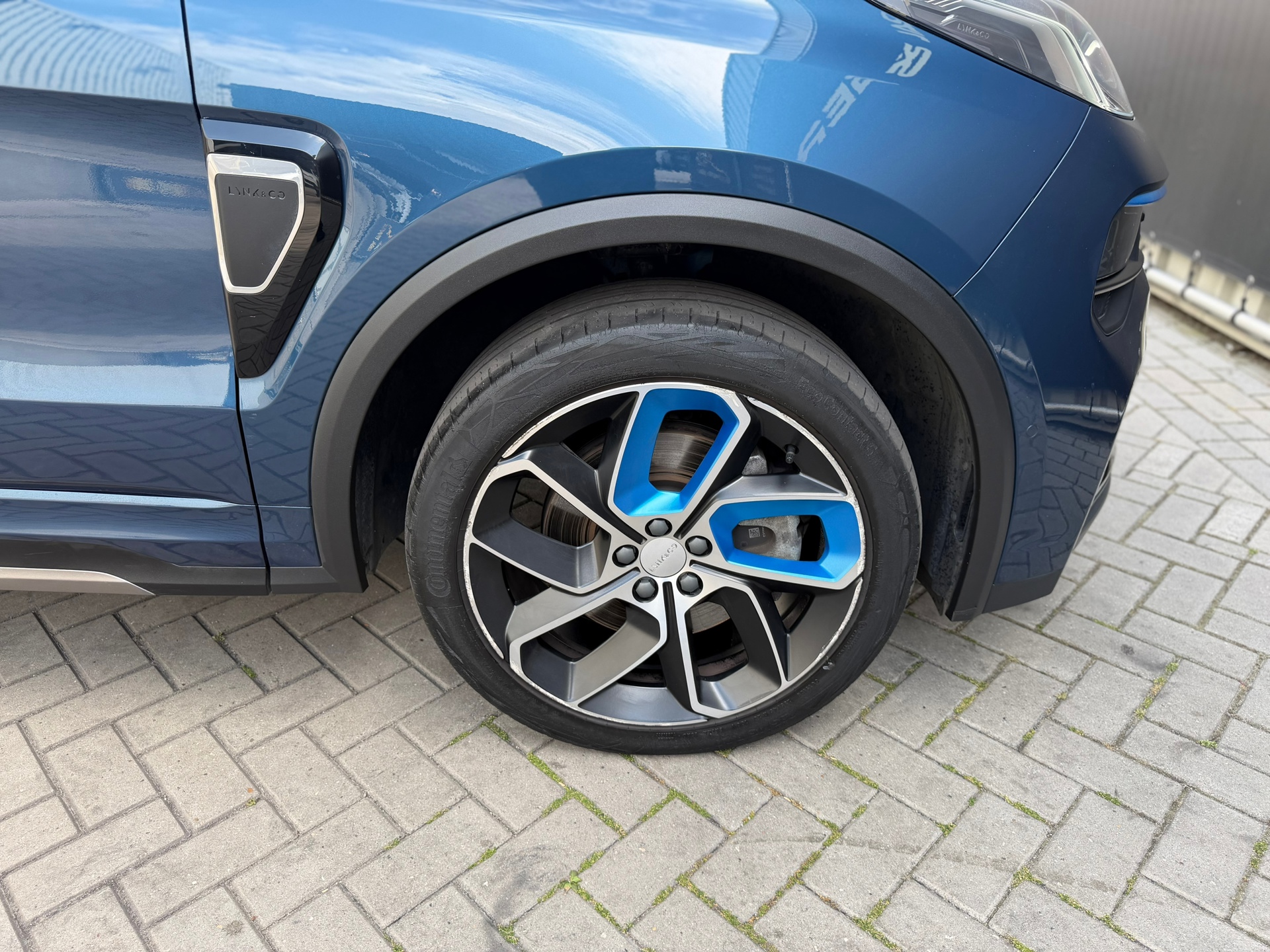 Foto van Lynk&co LYNK & Co 01