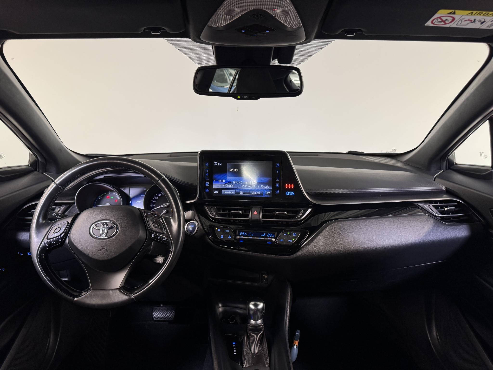Foto van Toyota C-hr