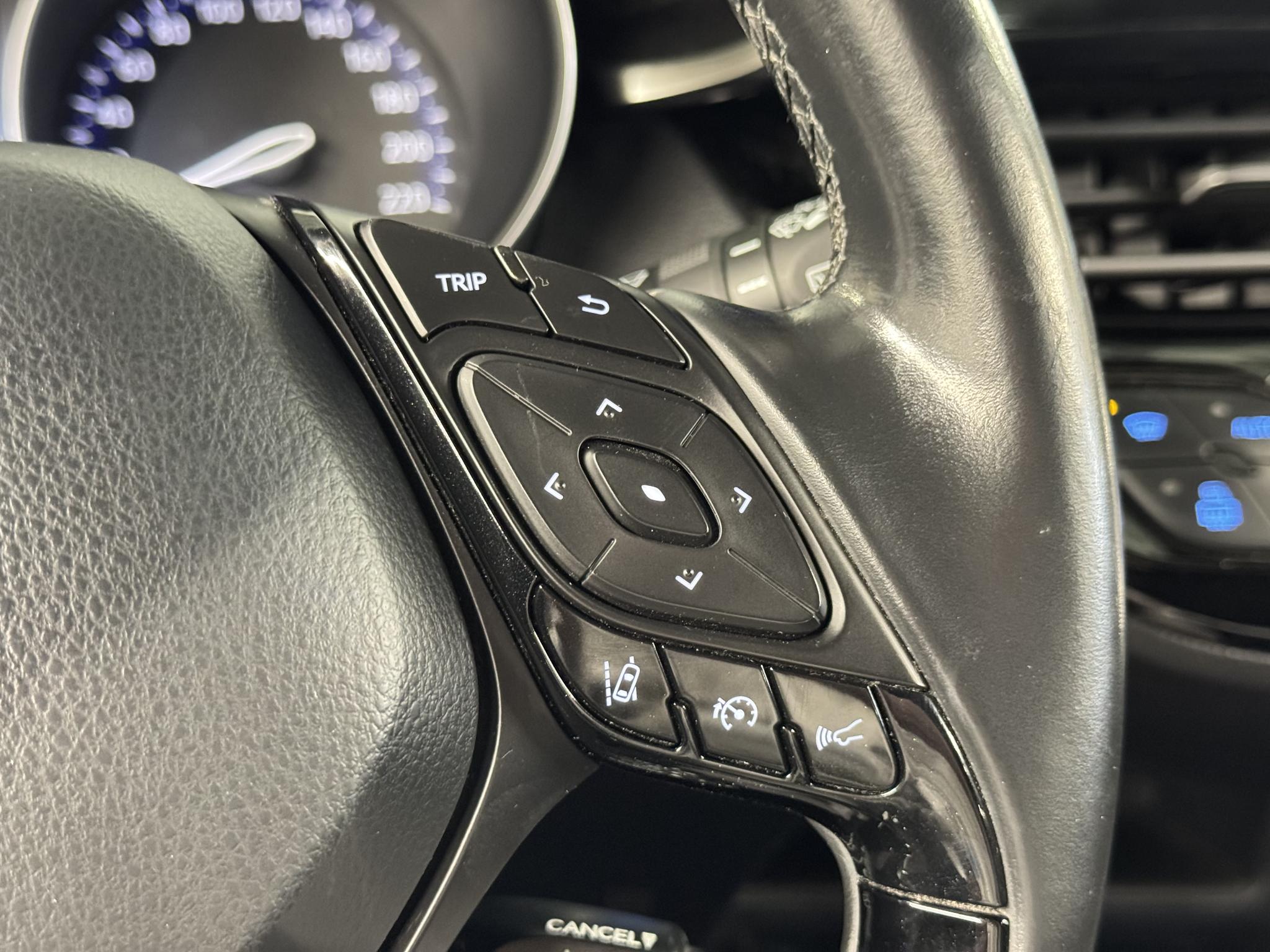 Foto van Toyota C-hr