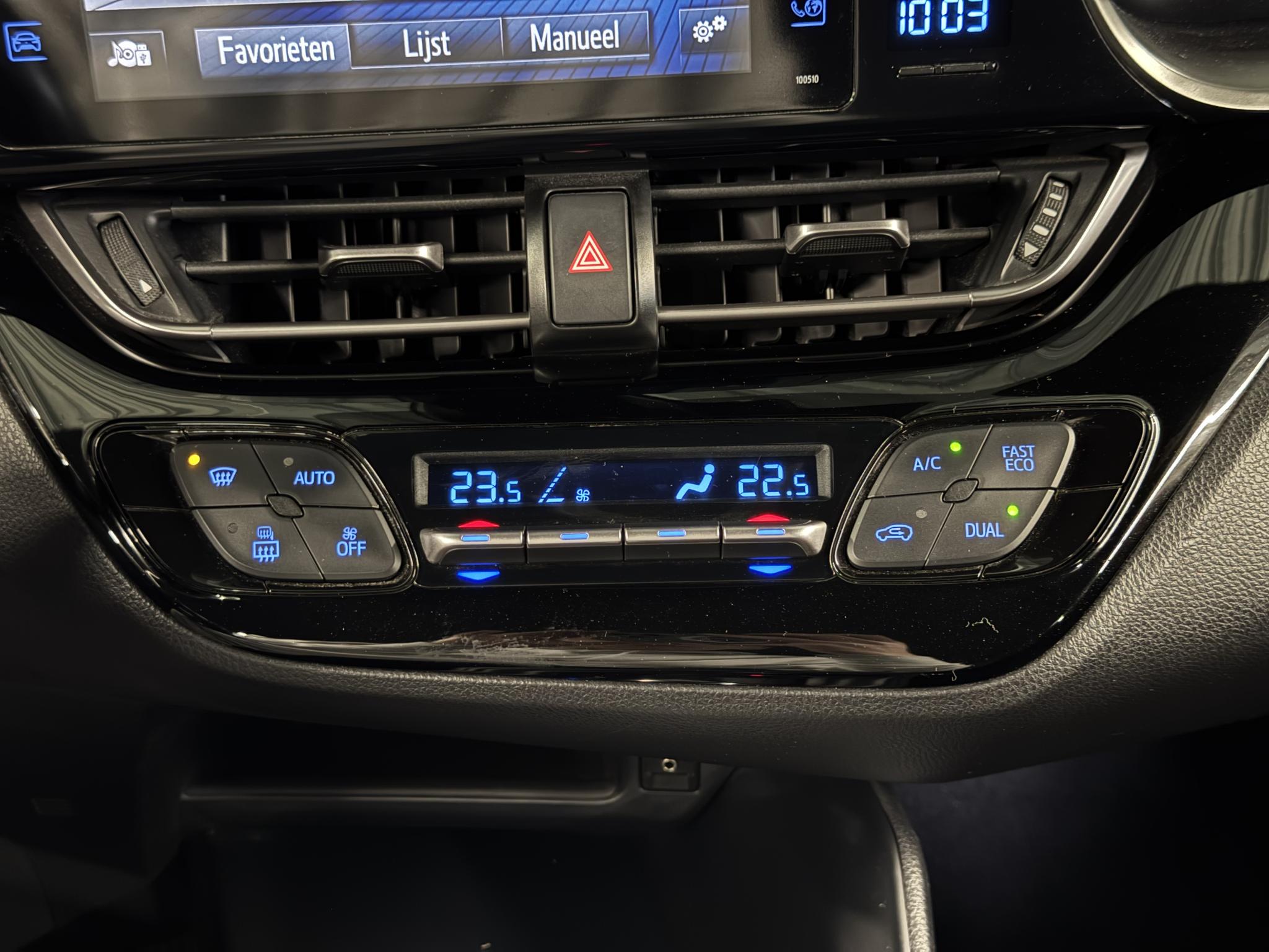 Foto van Toyota C-hr