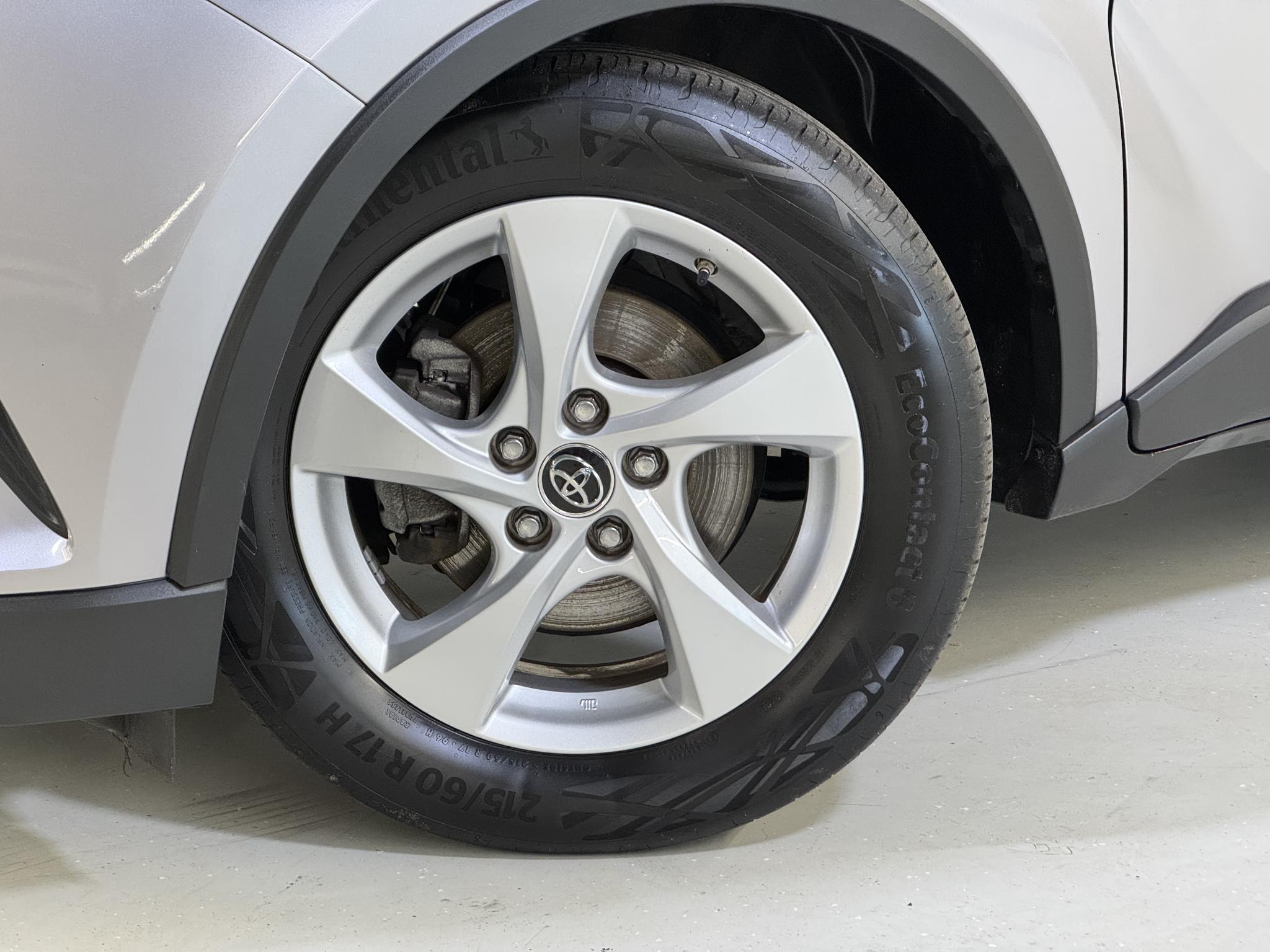 Foto van Toyota C-hr