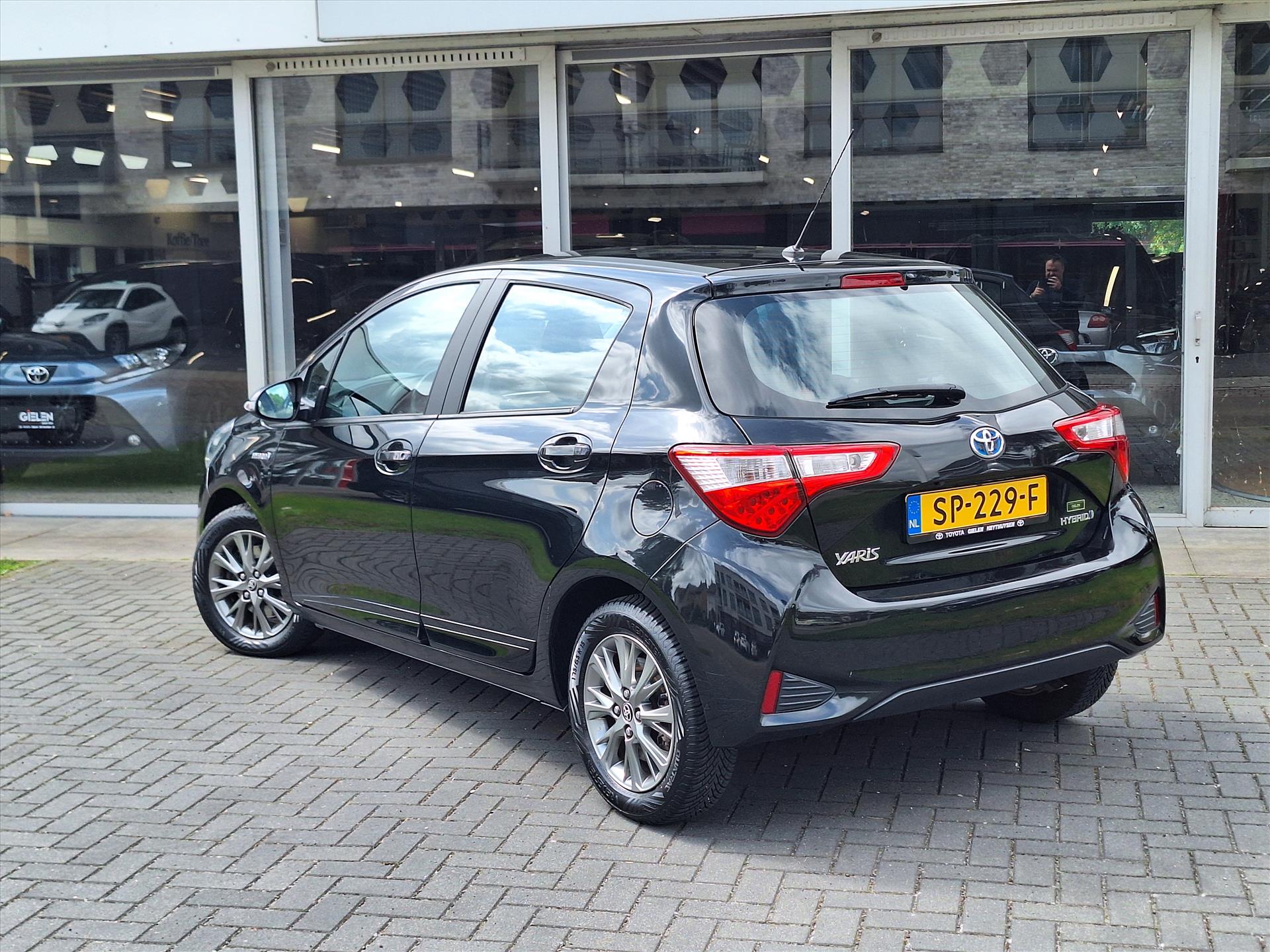 Foto van Toyota Toyota Yaris Hybrid