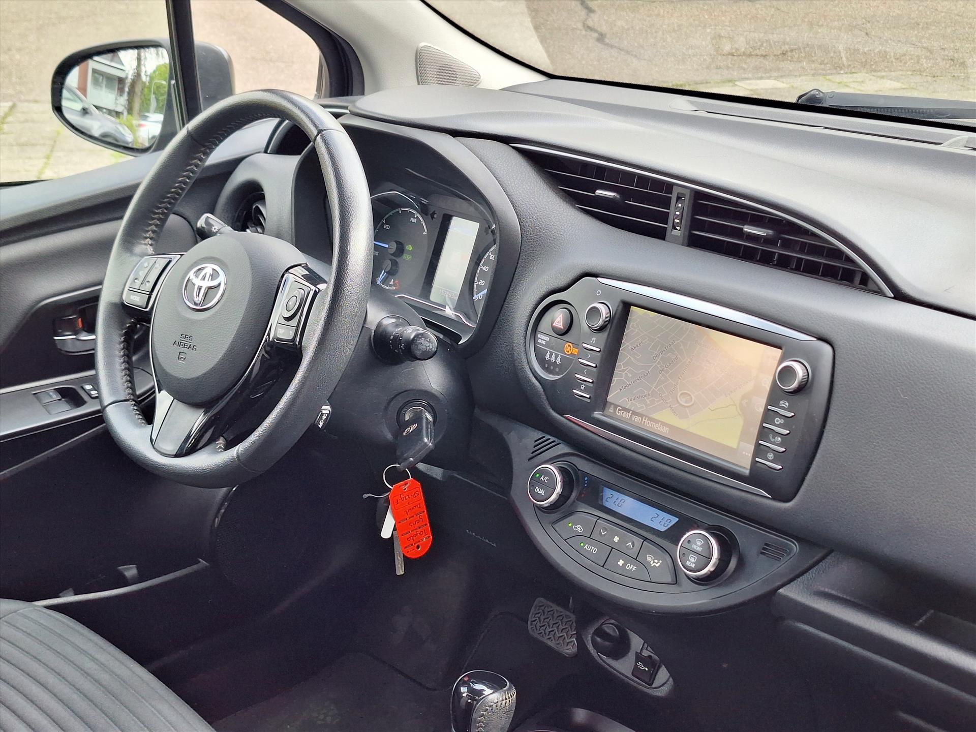 Foto van Toyota Toyota Yaris Hybrid