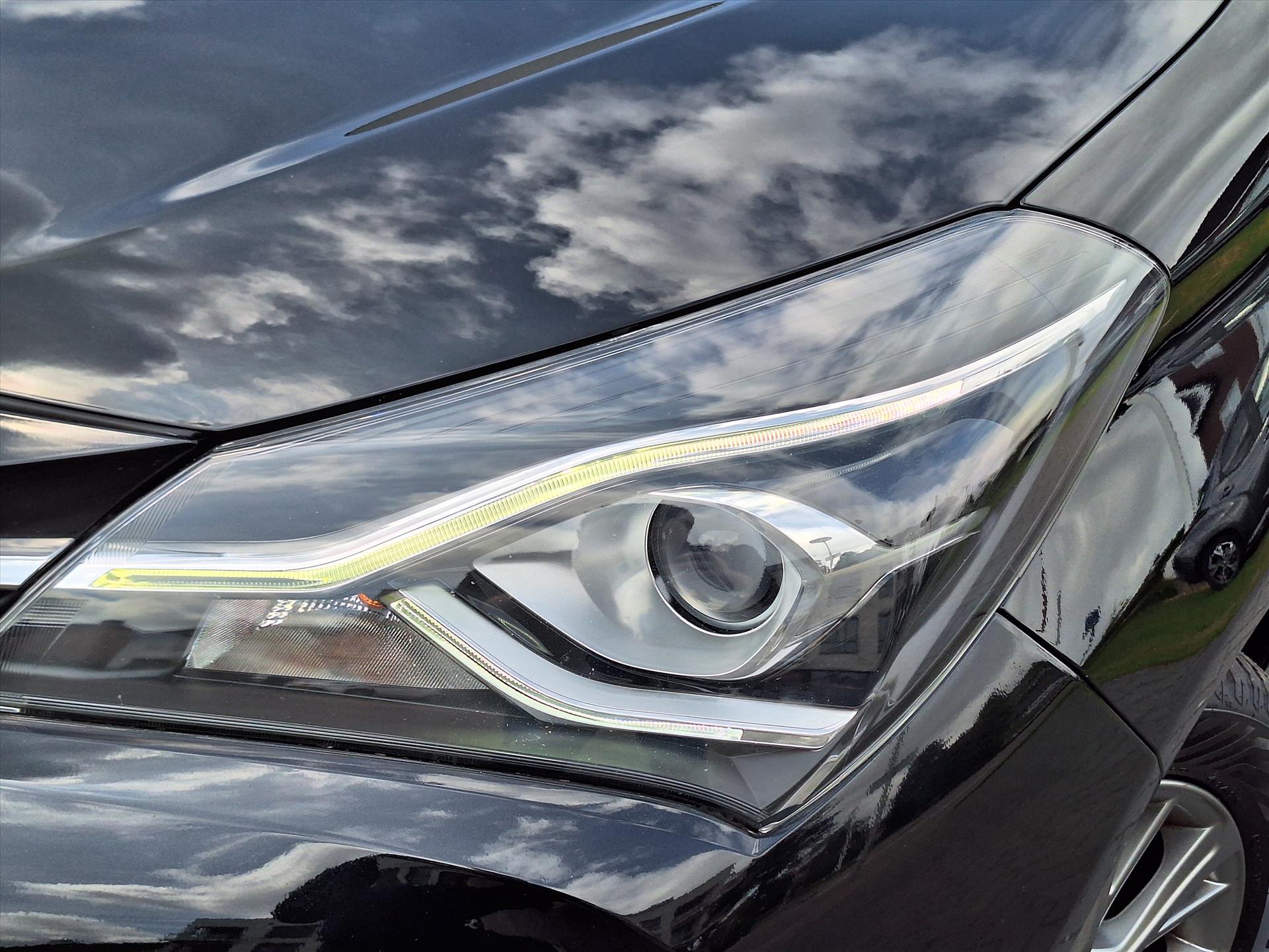 Foto van Toyota Toyota Yaris Hybrid