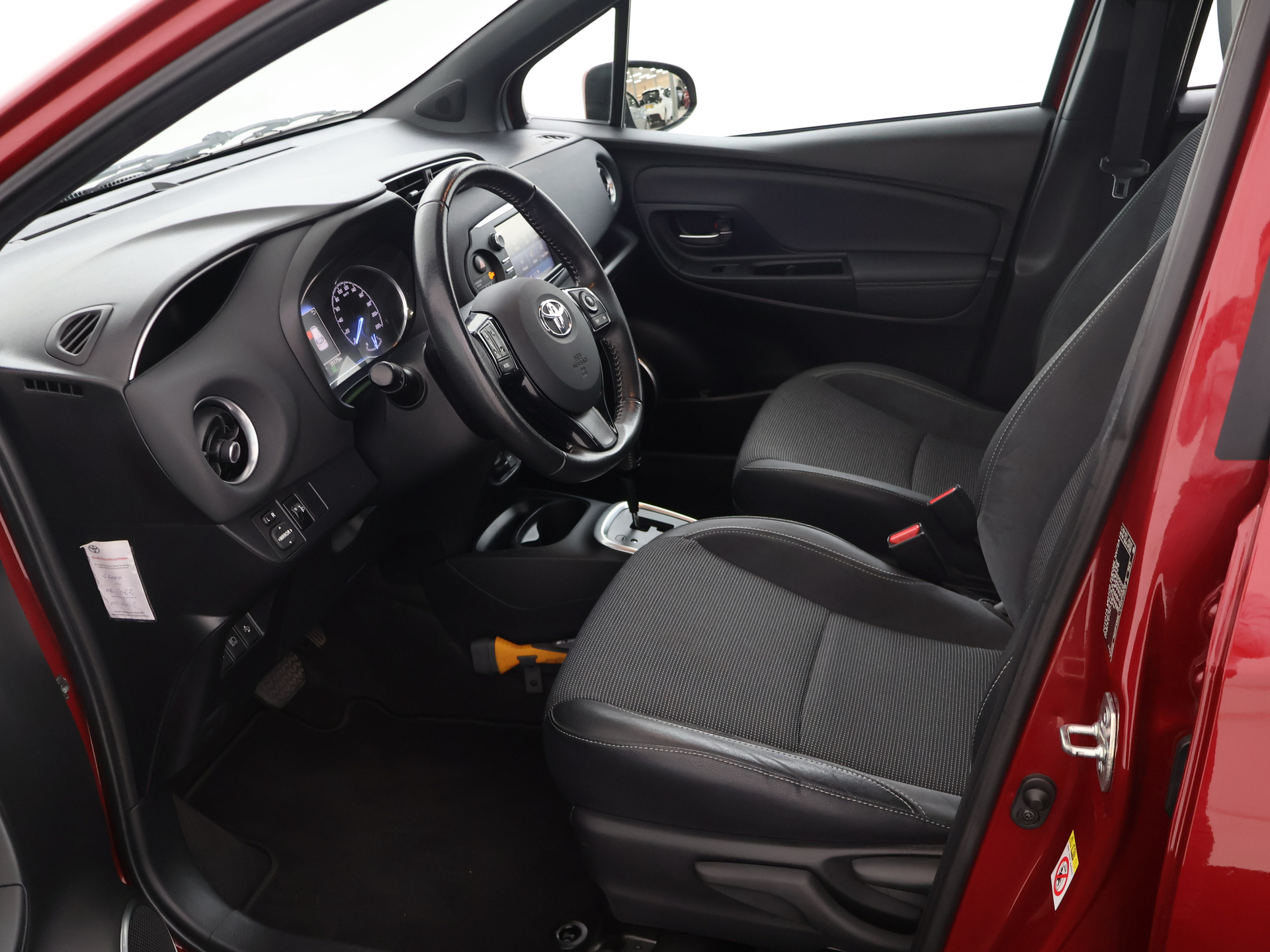 Foto van Toyota Toyota Yaris Hybrid