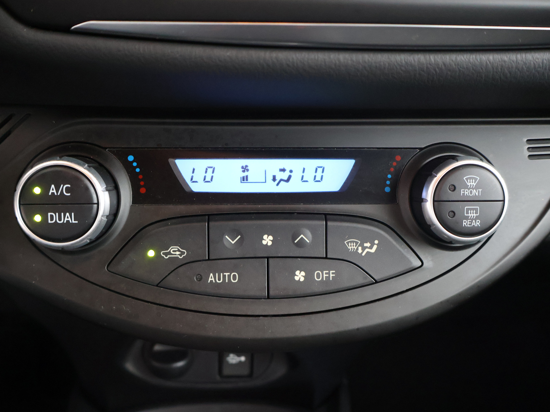 Foto van Toyota Toyota Yaris Hybrid