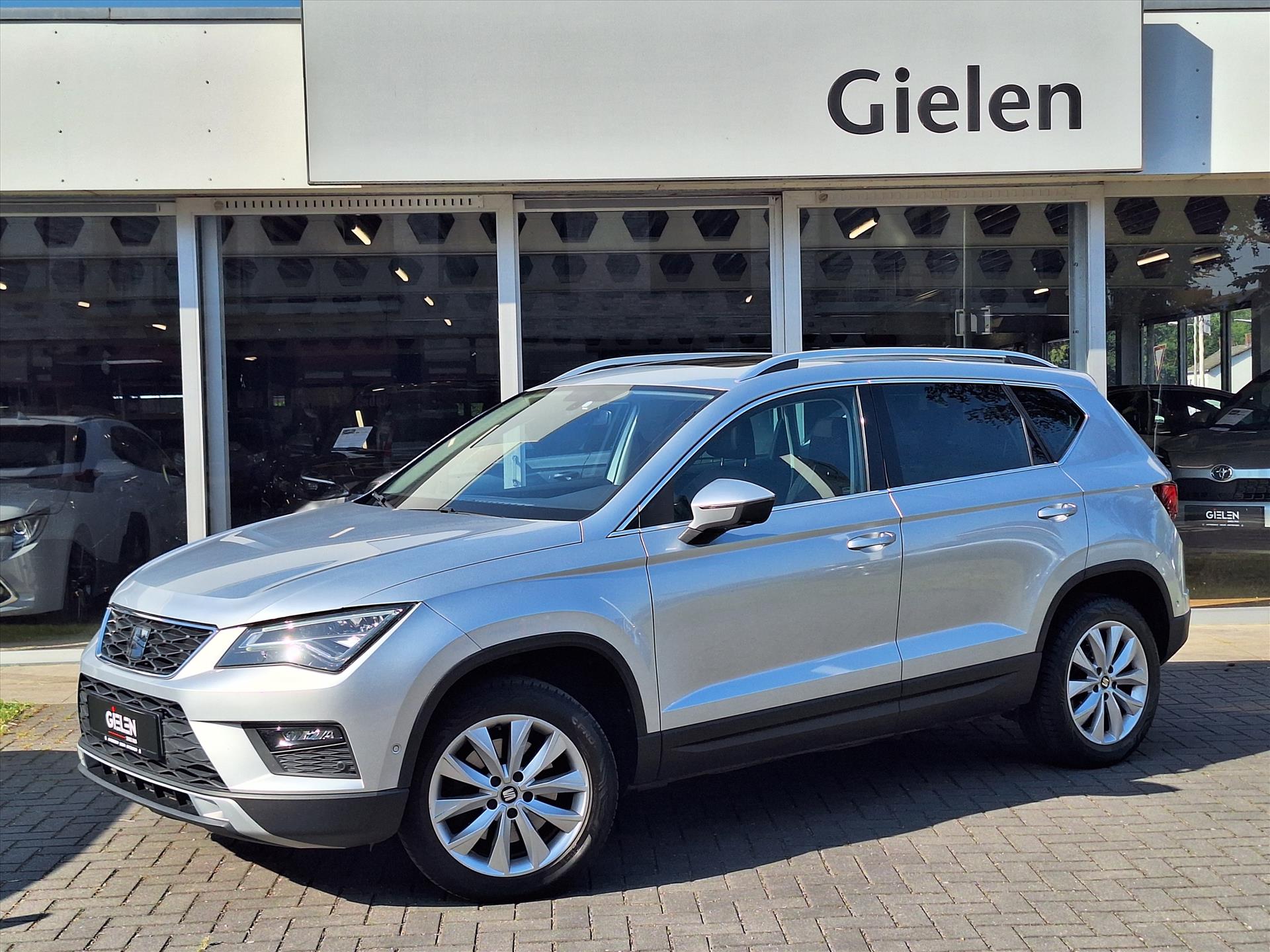 Seat Ateca 1.0 EcoTSI Limited Edition | Trekhaak, Panoramadak, Navigatie, LED, Parkeersensoren, Apple CarPlay/Android Auto 2018 - voorkant