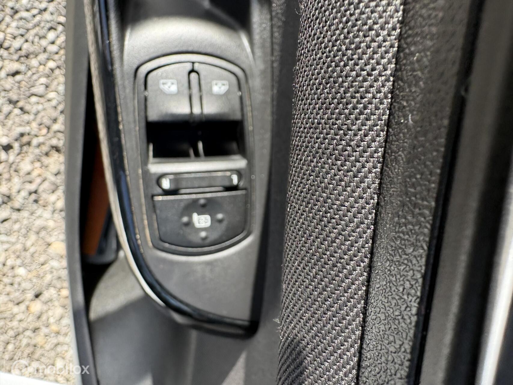 Foto van Opel Corsa-e