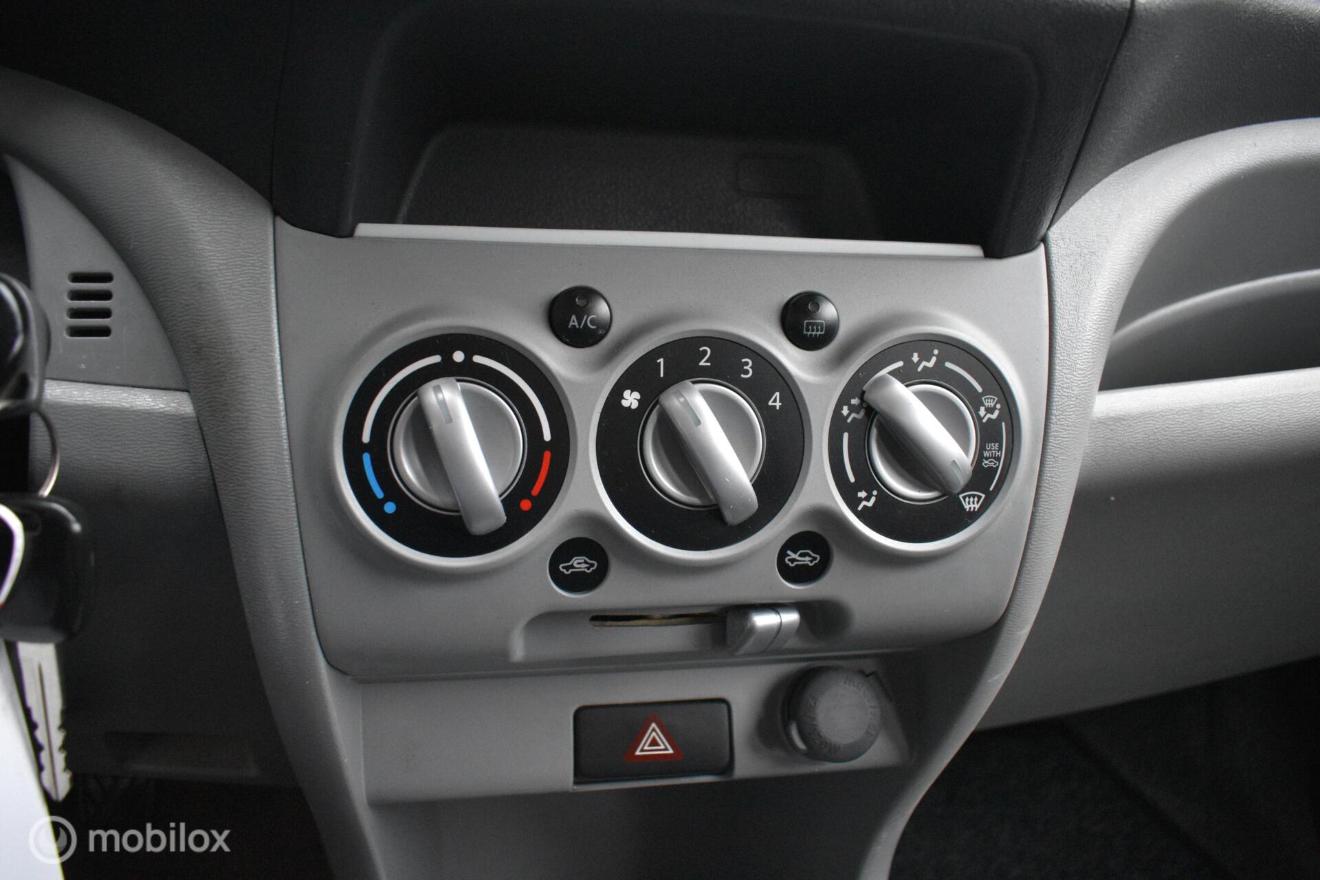 Foto van Nissan Nissan Pixo