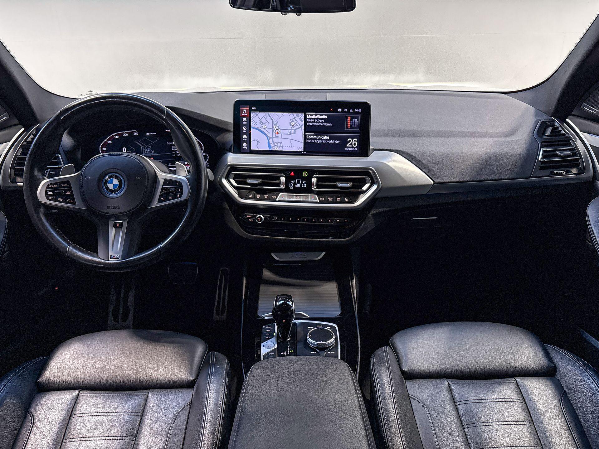 Foto van BMW X3 Xdrive30e