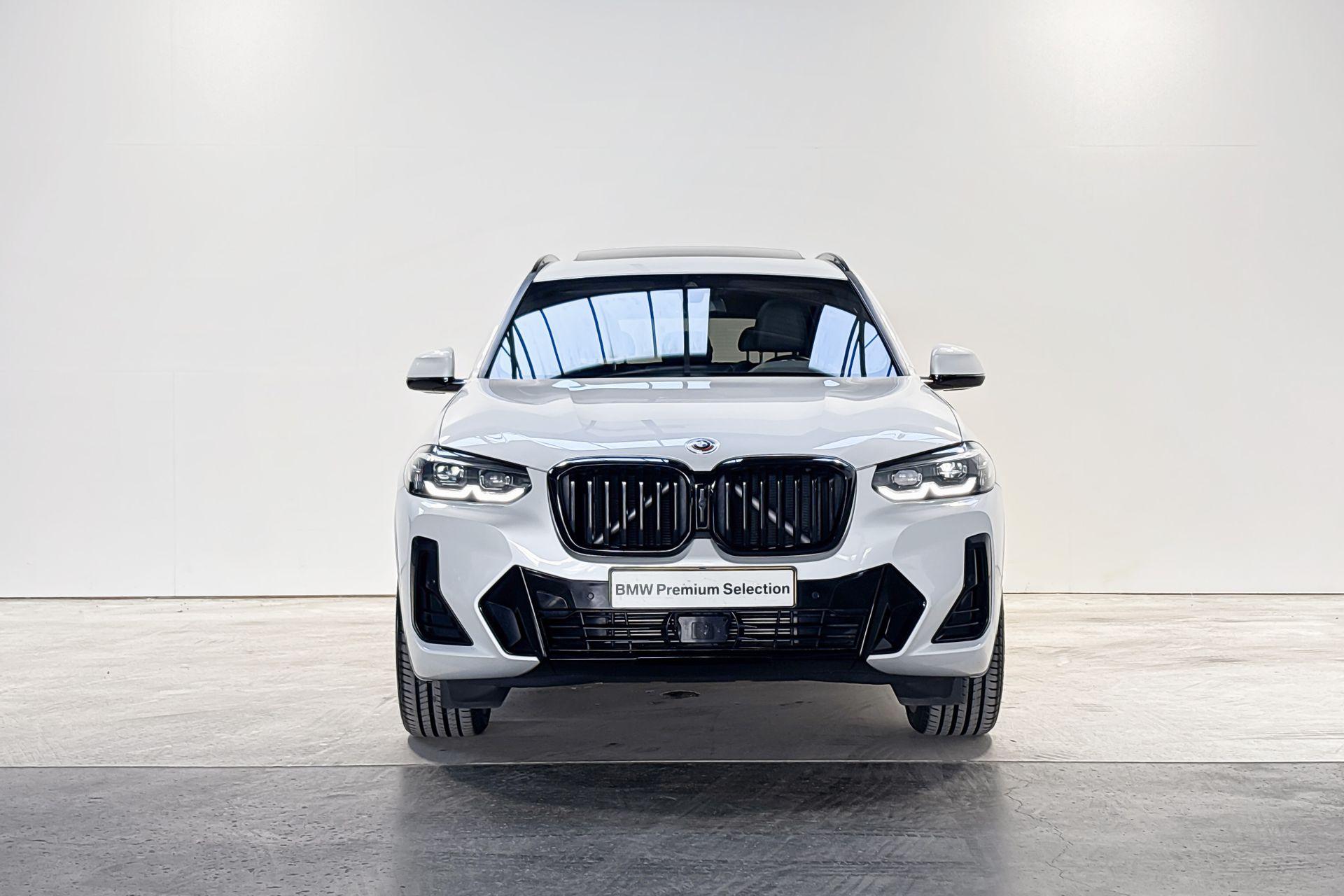 Foto van BMW X3 Xdrive30e
