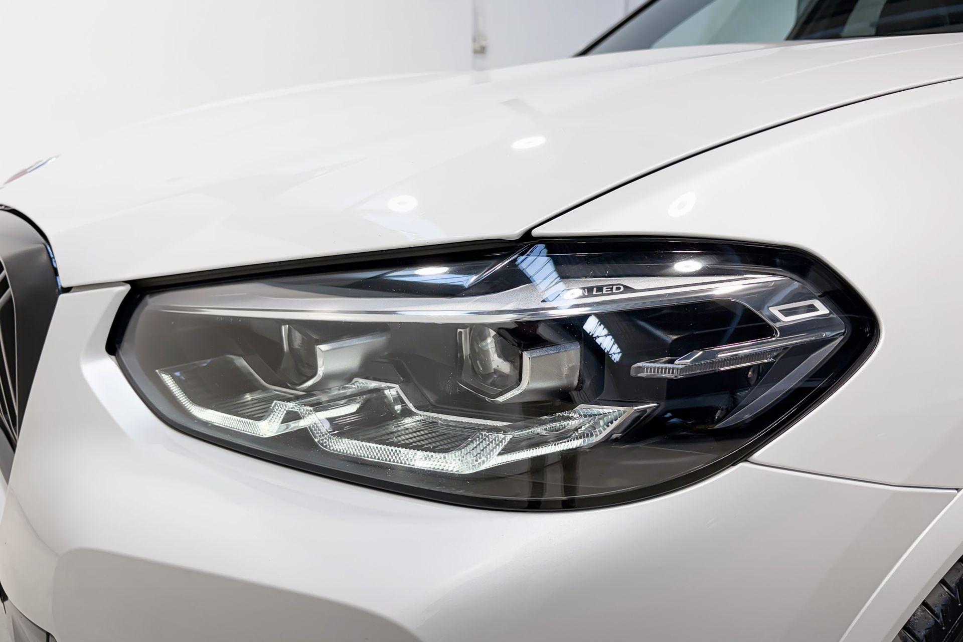 Foto van BMW X3 Xdrive30e