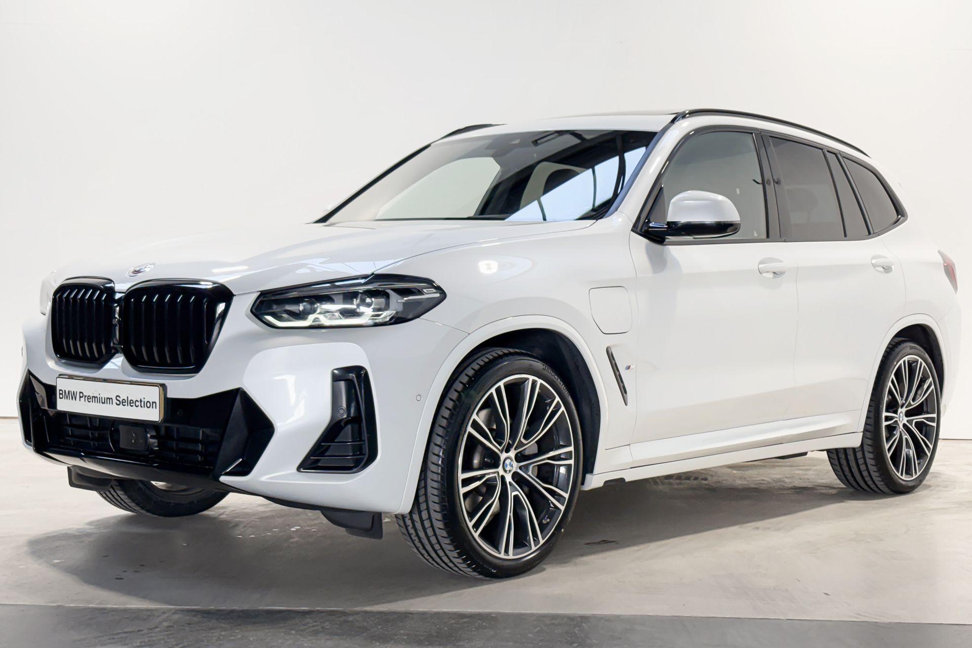 Foto van BMW X3 Xdrive30e
