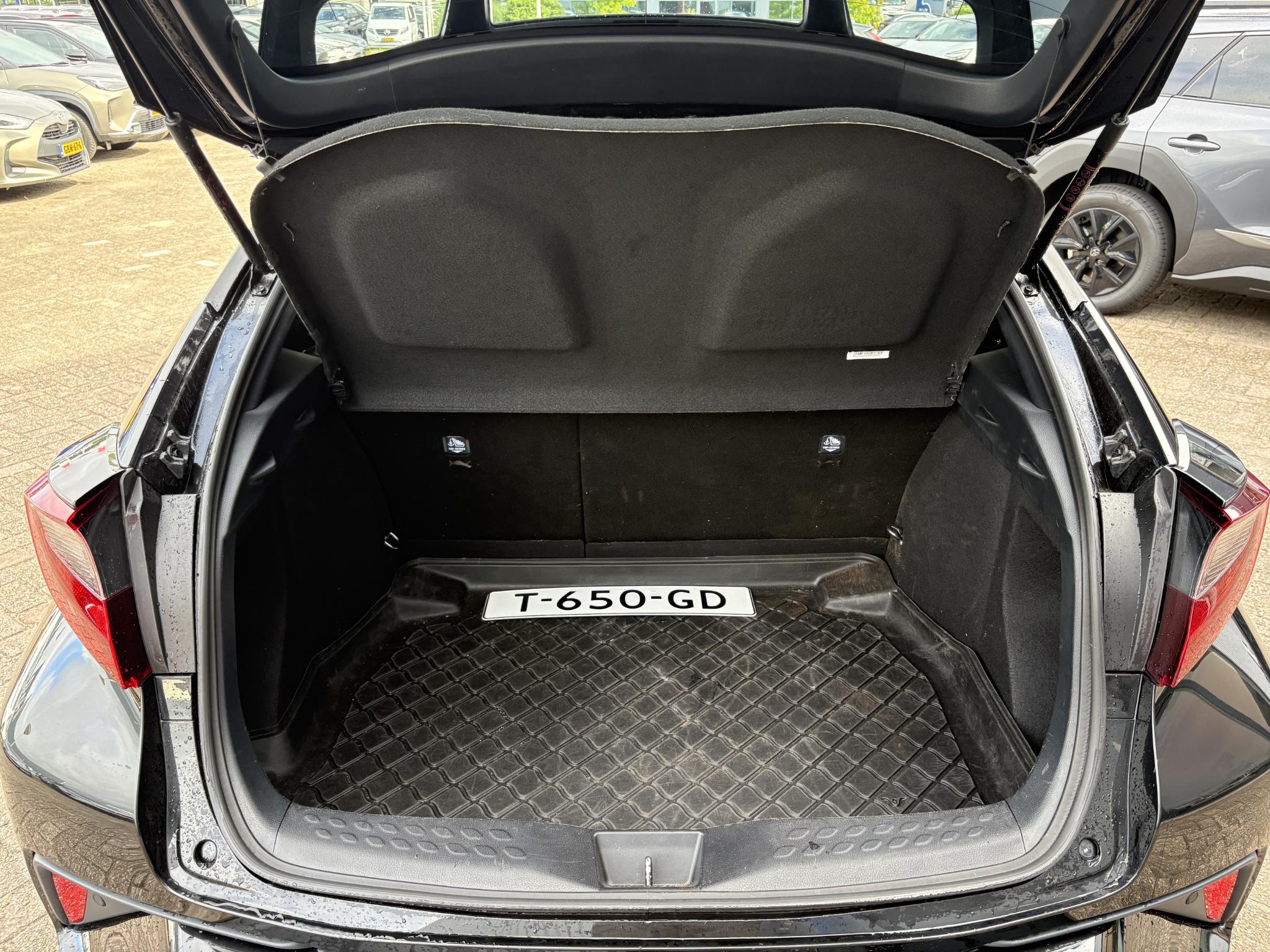 Foto van Toyota Toyota C-hr