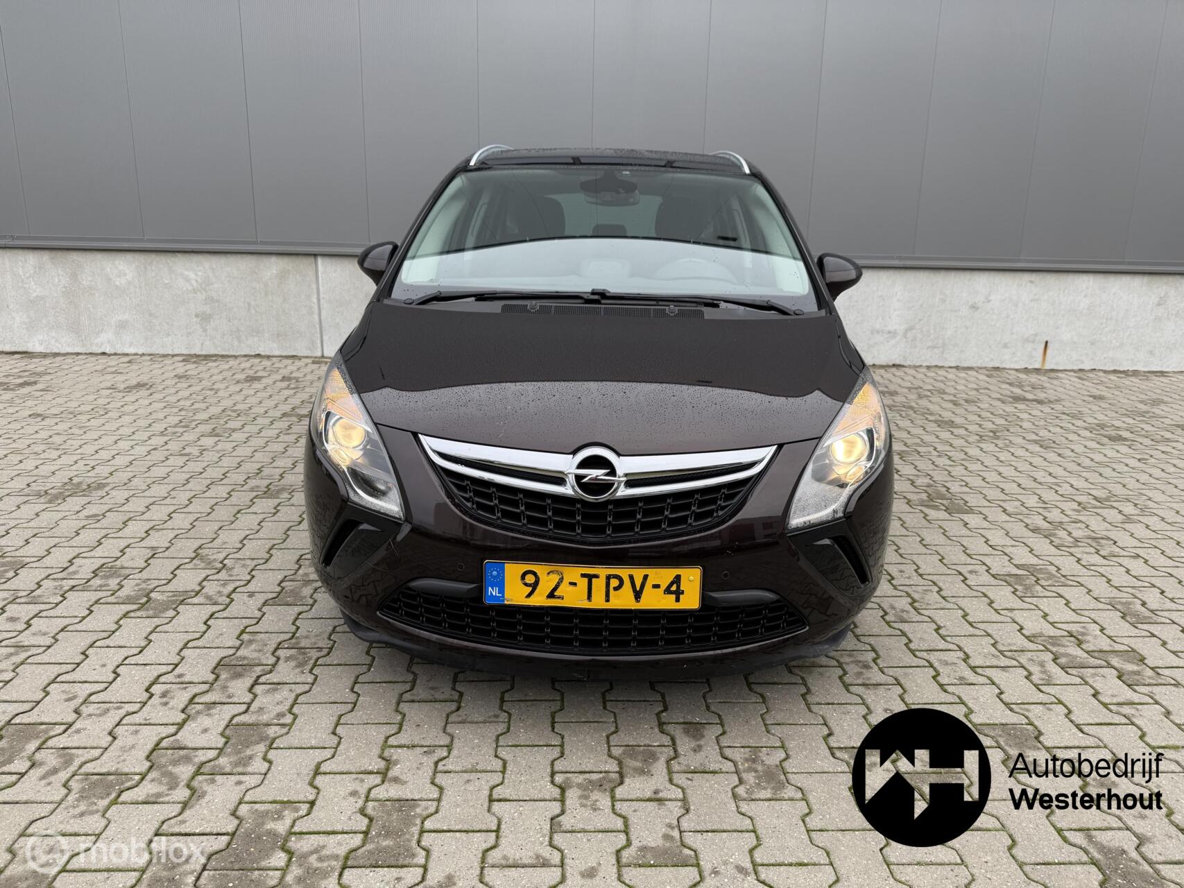 Foto van Opel Zafira Tourer