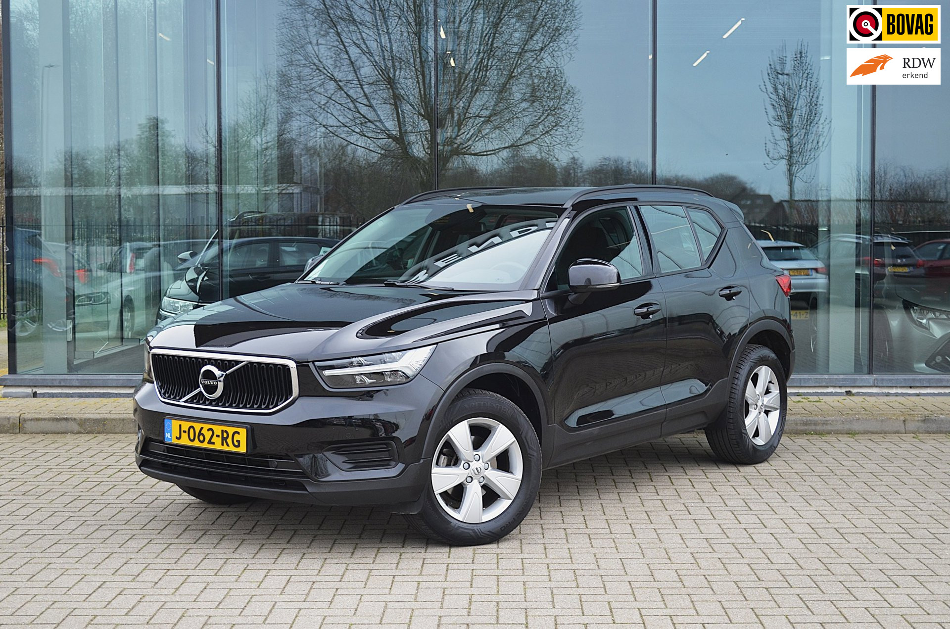 Volvo XC40 1.5 T2 Momentum Core | Camera | Navi | Automaat 2020 - voorkant