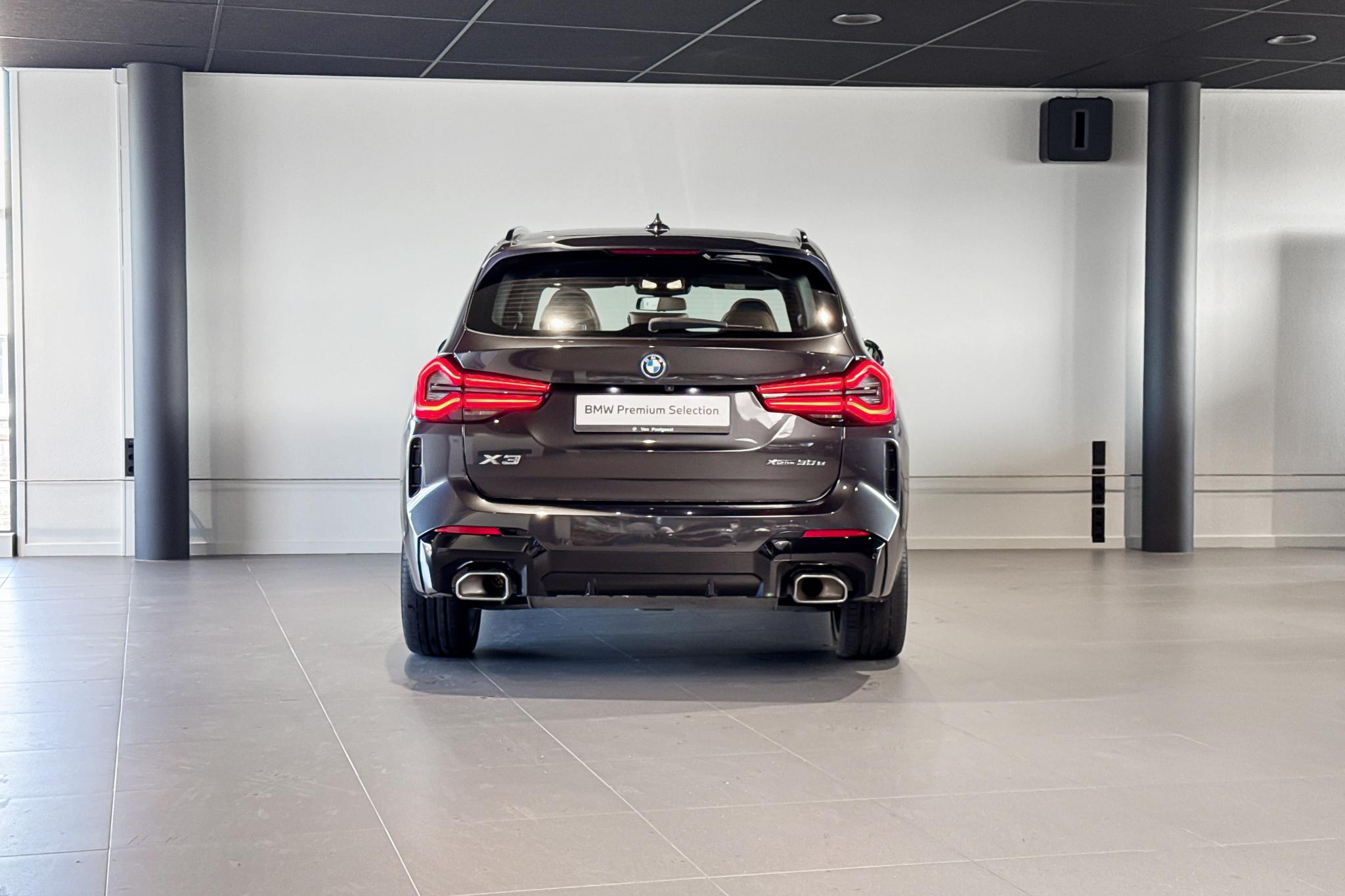 Foto van BMW X3 Xdrive30e
