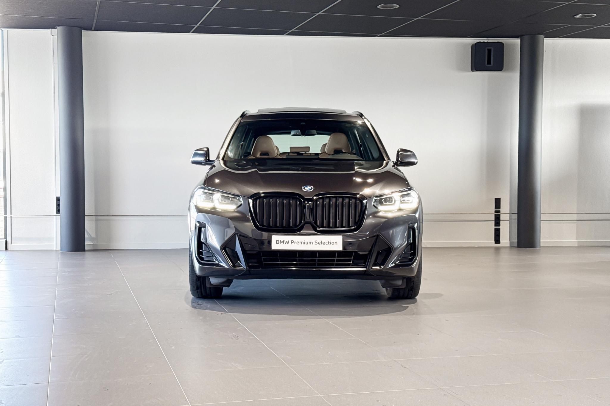 Foto van BMW X3 Xdrive30e
