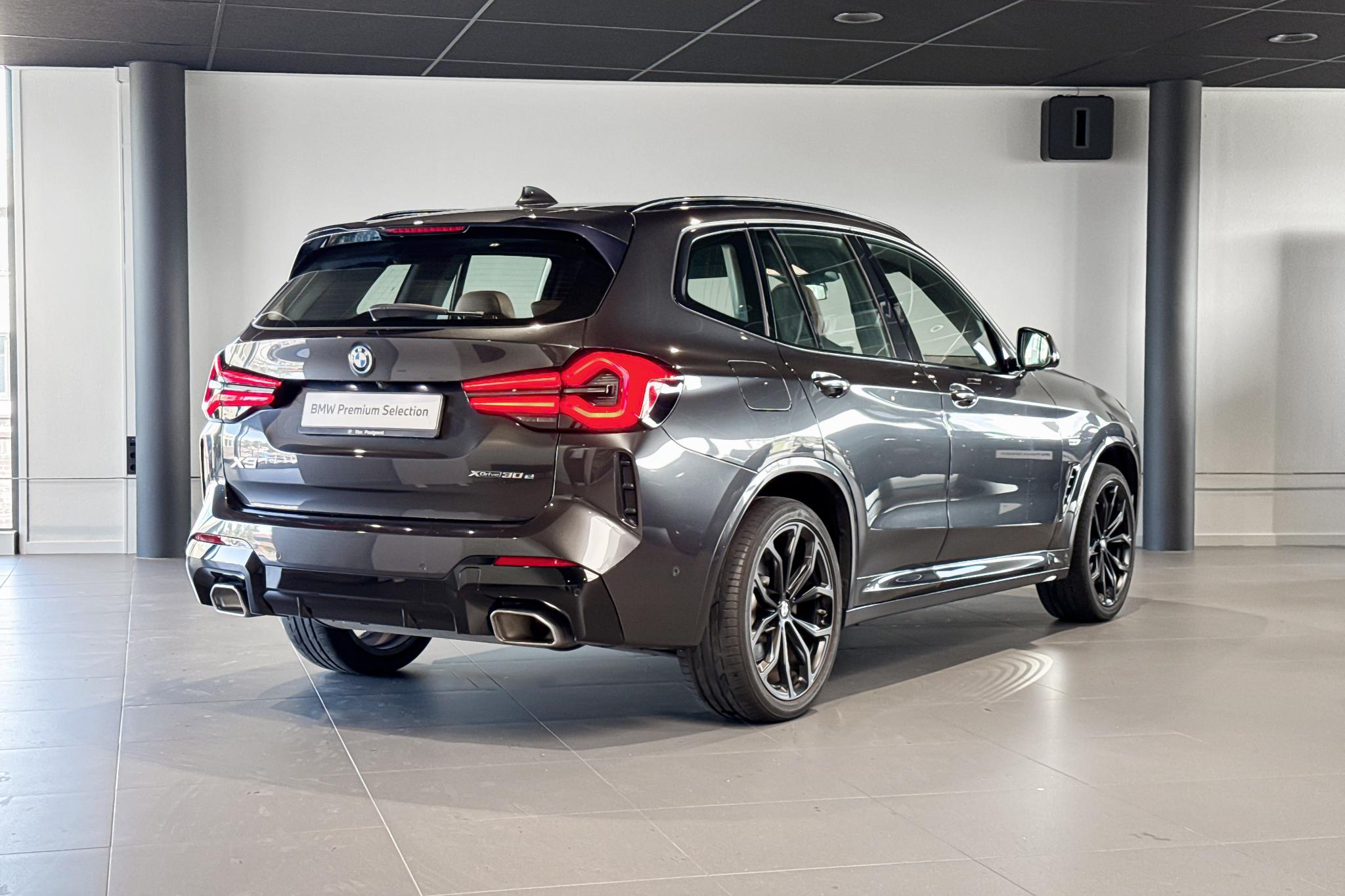 Foto van BMW X3 Xdrive30e