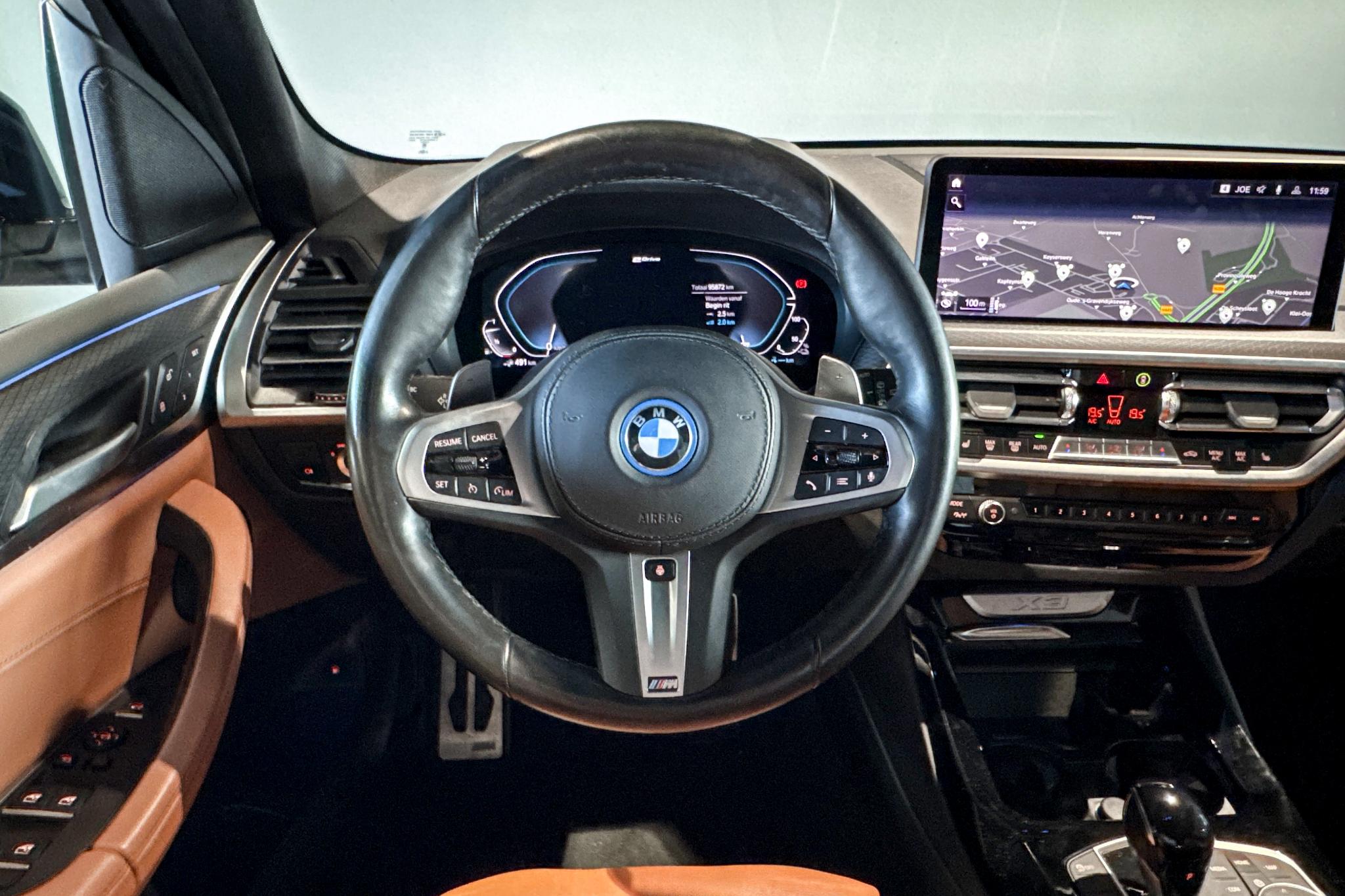 Foto van BMW X3 Xdrive30e