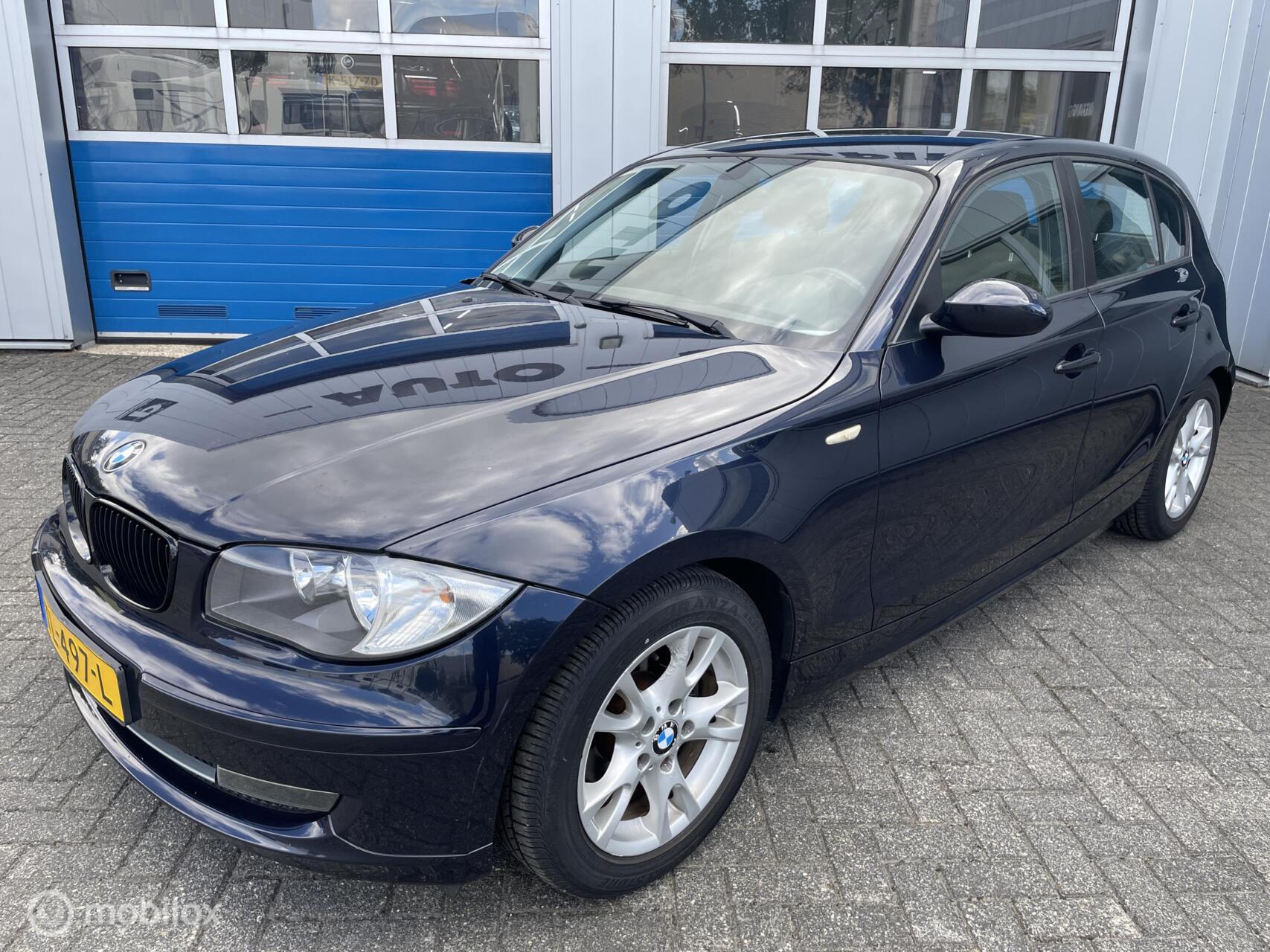 BMW 1er Reihe 116i 5D Business Line Airco-16''- 2007 - voorkant